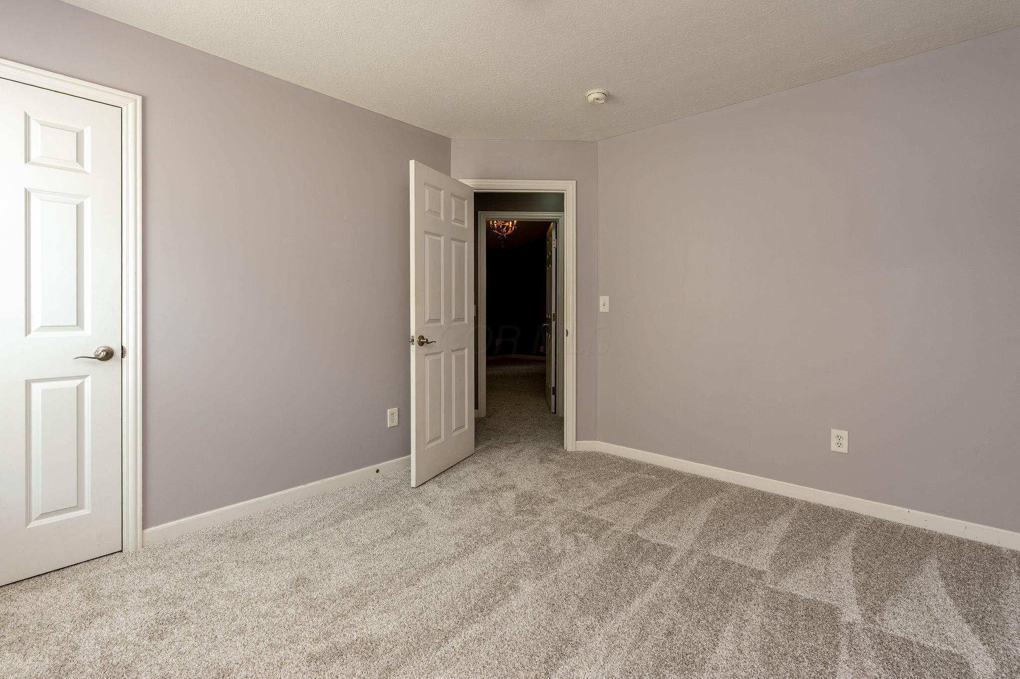5725 Triplett Square Property Photo 29