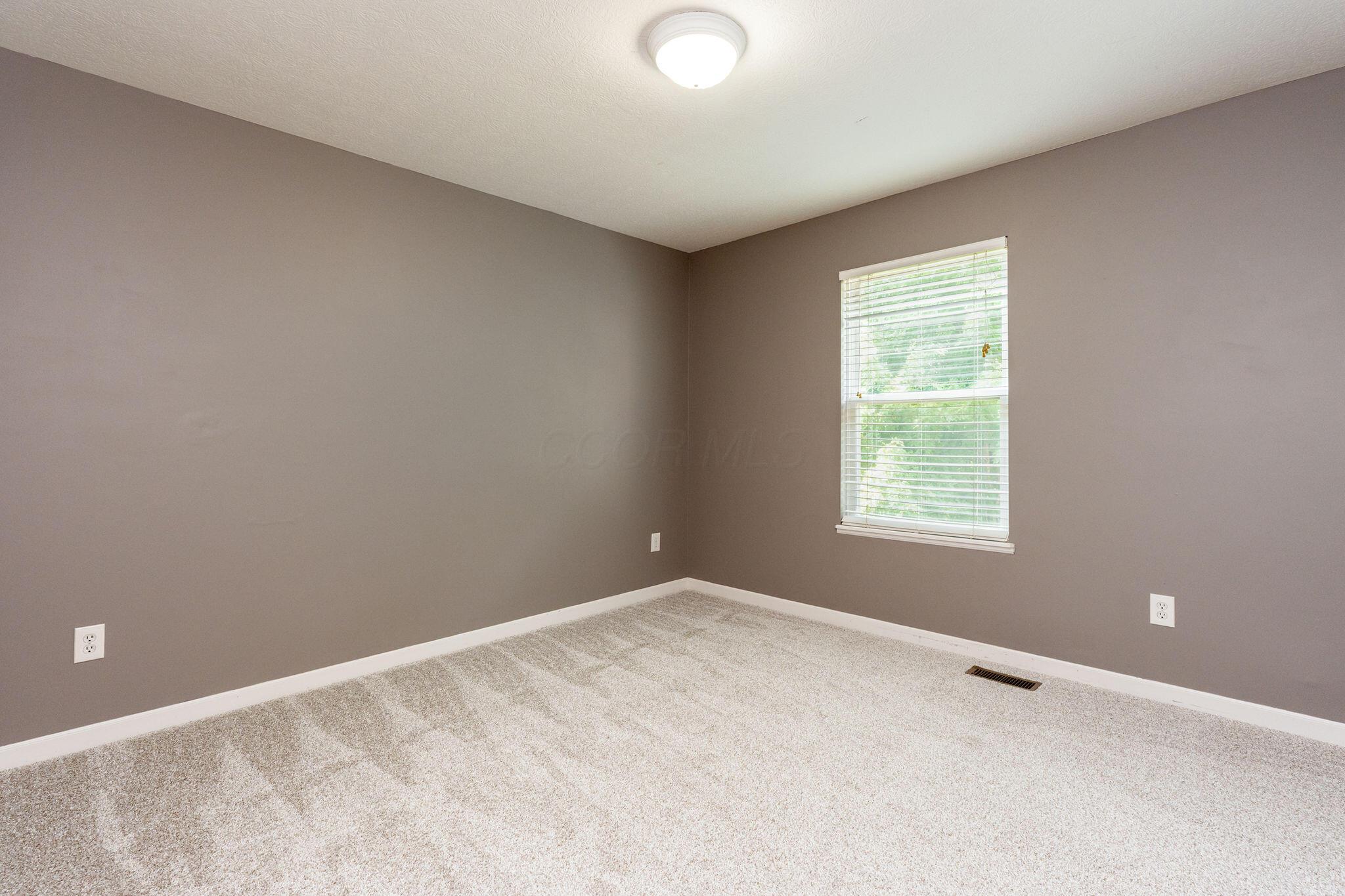 5725 Triplett Square Property Photo 30