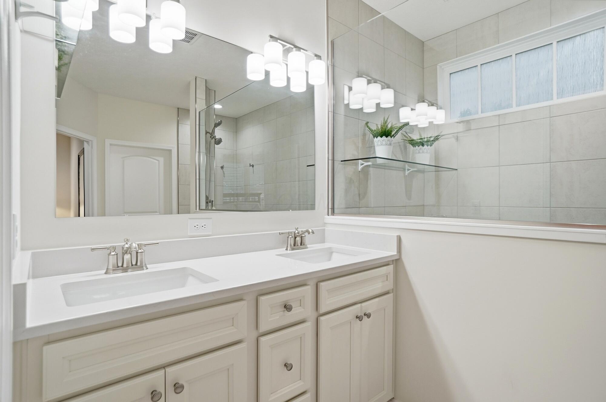 6393 Callaway Square E Property Photo 36