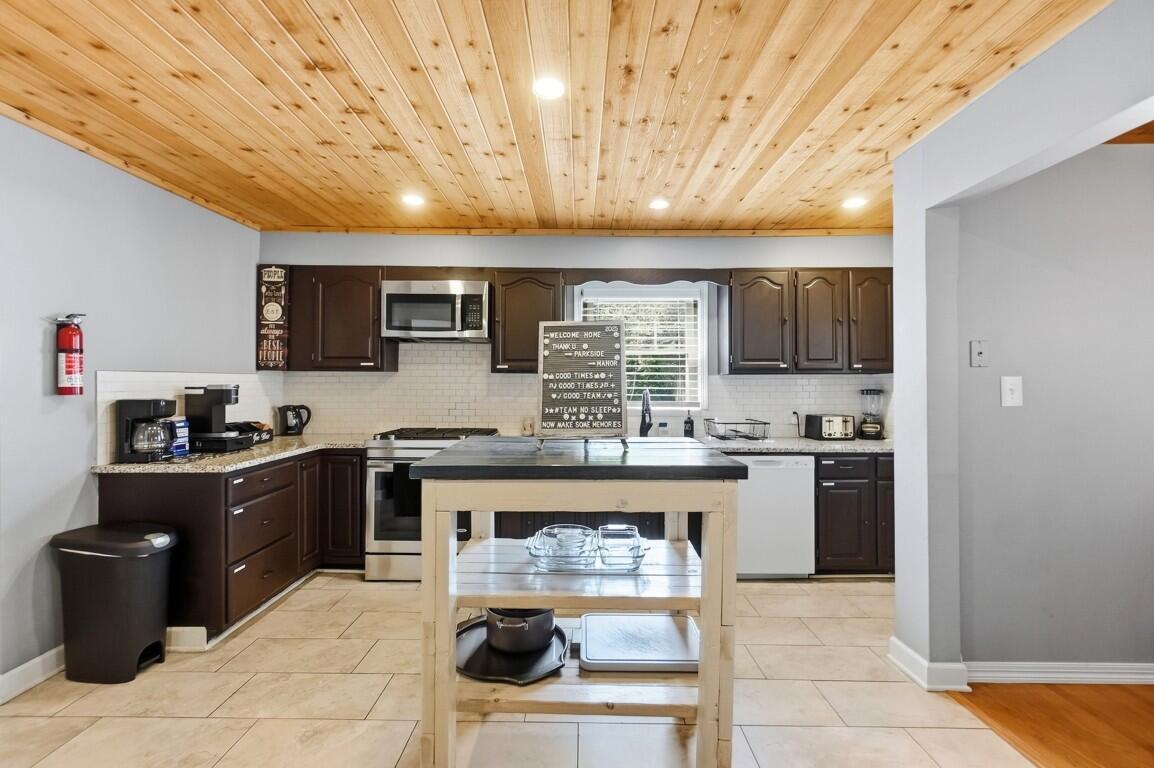 399 N Nelson Road Property Photo 19