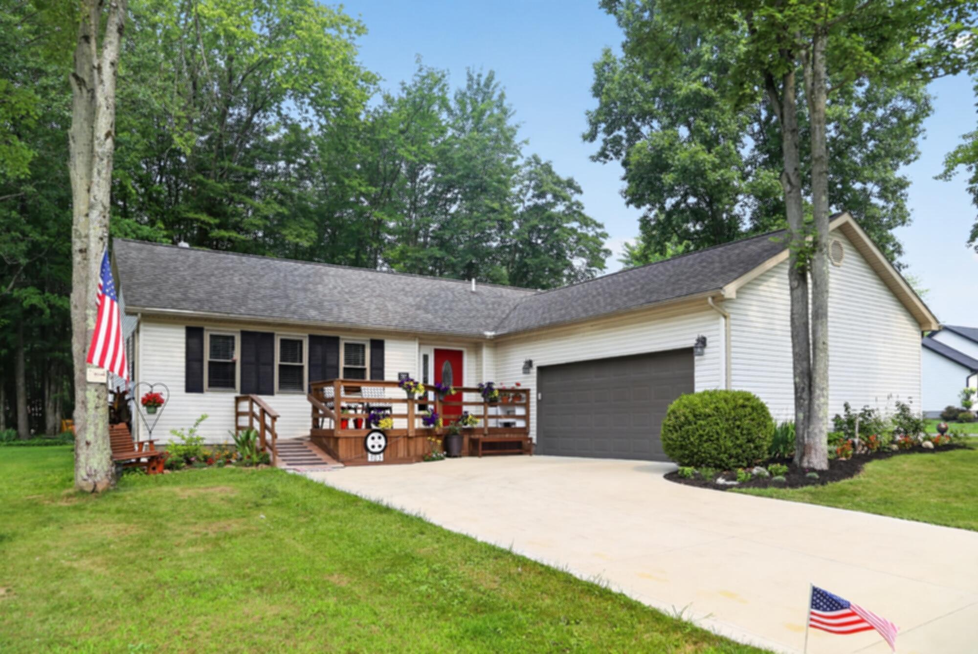 703 Daffodil Drive Property Photo 1