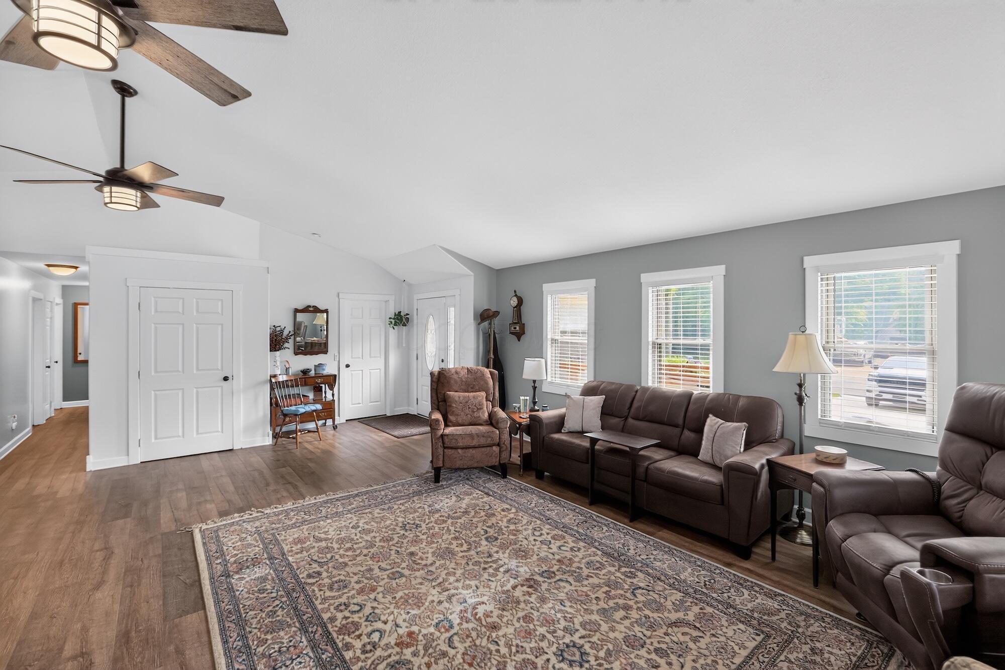 703 Daffodil Drive Property Photo 4
