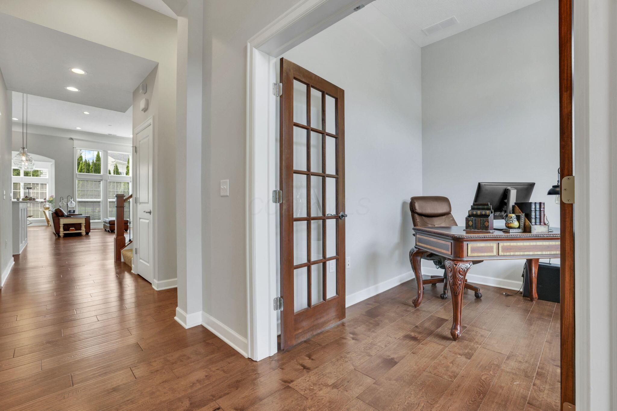 4557 Newport Loop E Property Photo 3