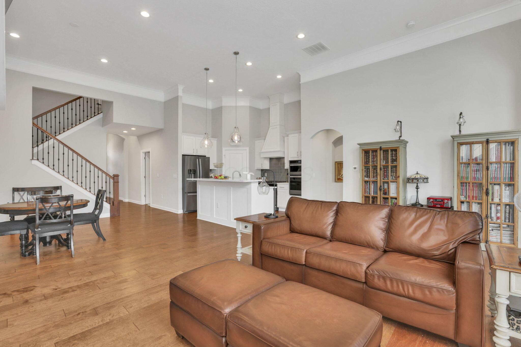 4557 Newport Loop E Property Photo 10