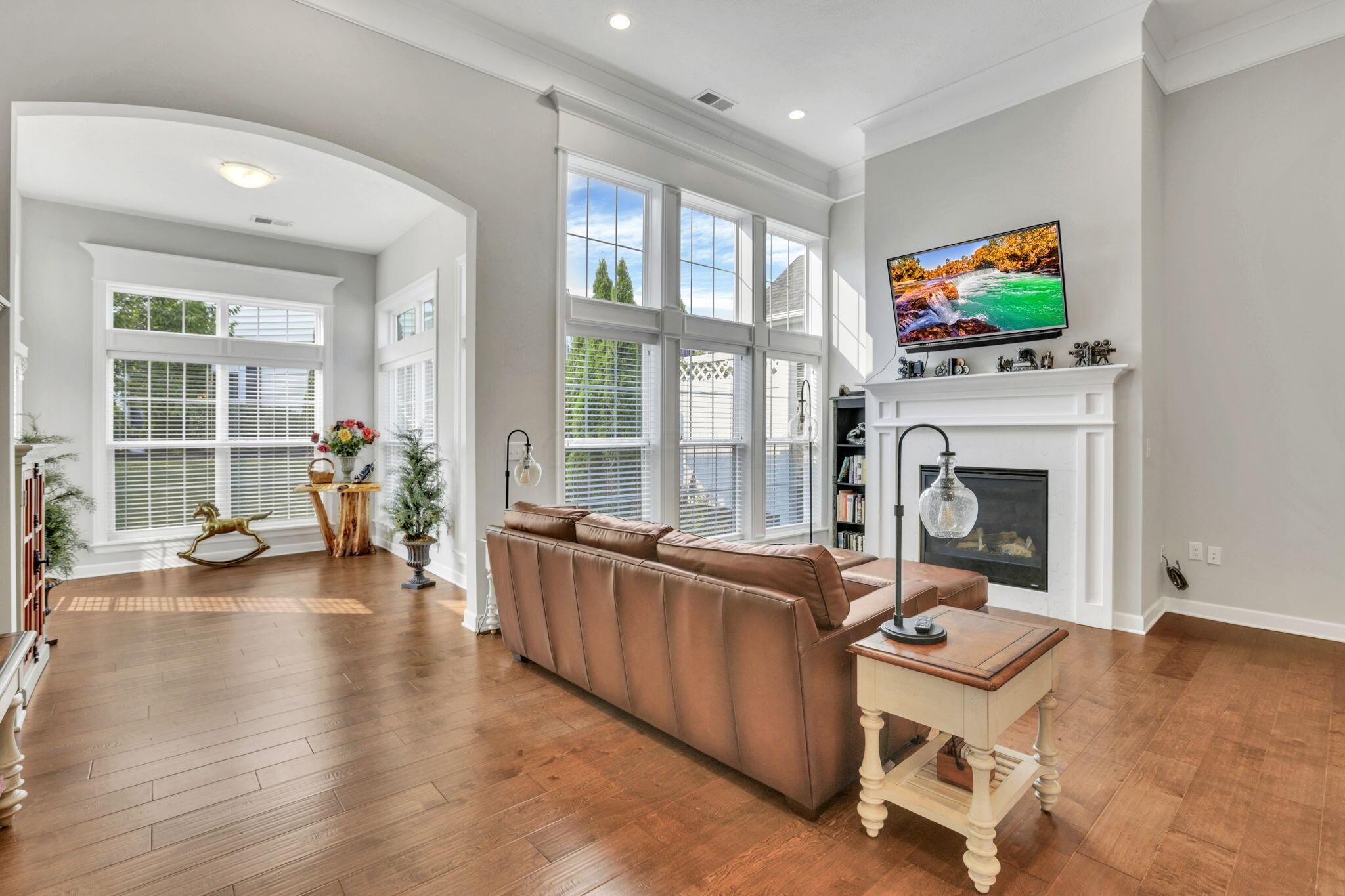 4557 Newport Loop E Property Photo 13