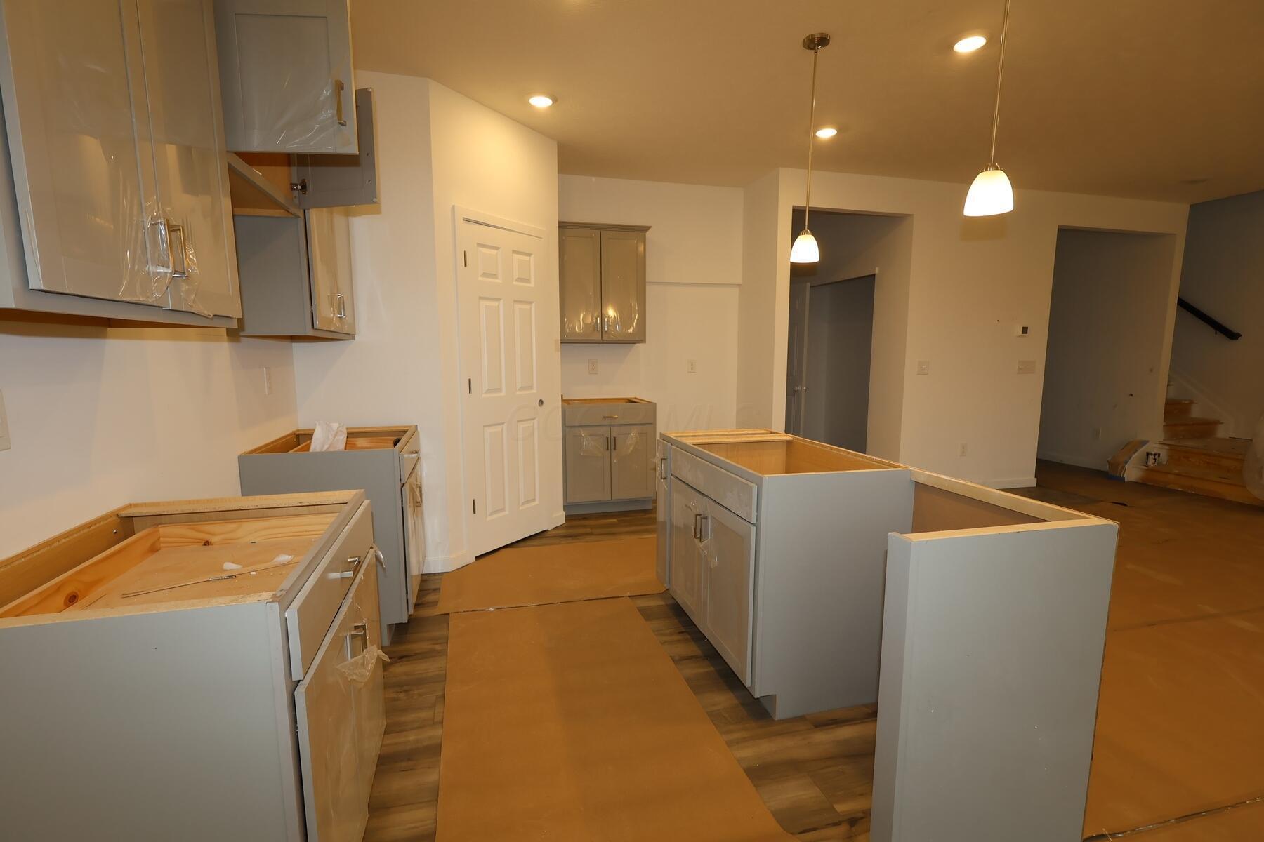 1171 Brittany Drive Property Photo 5
