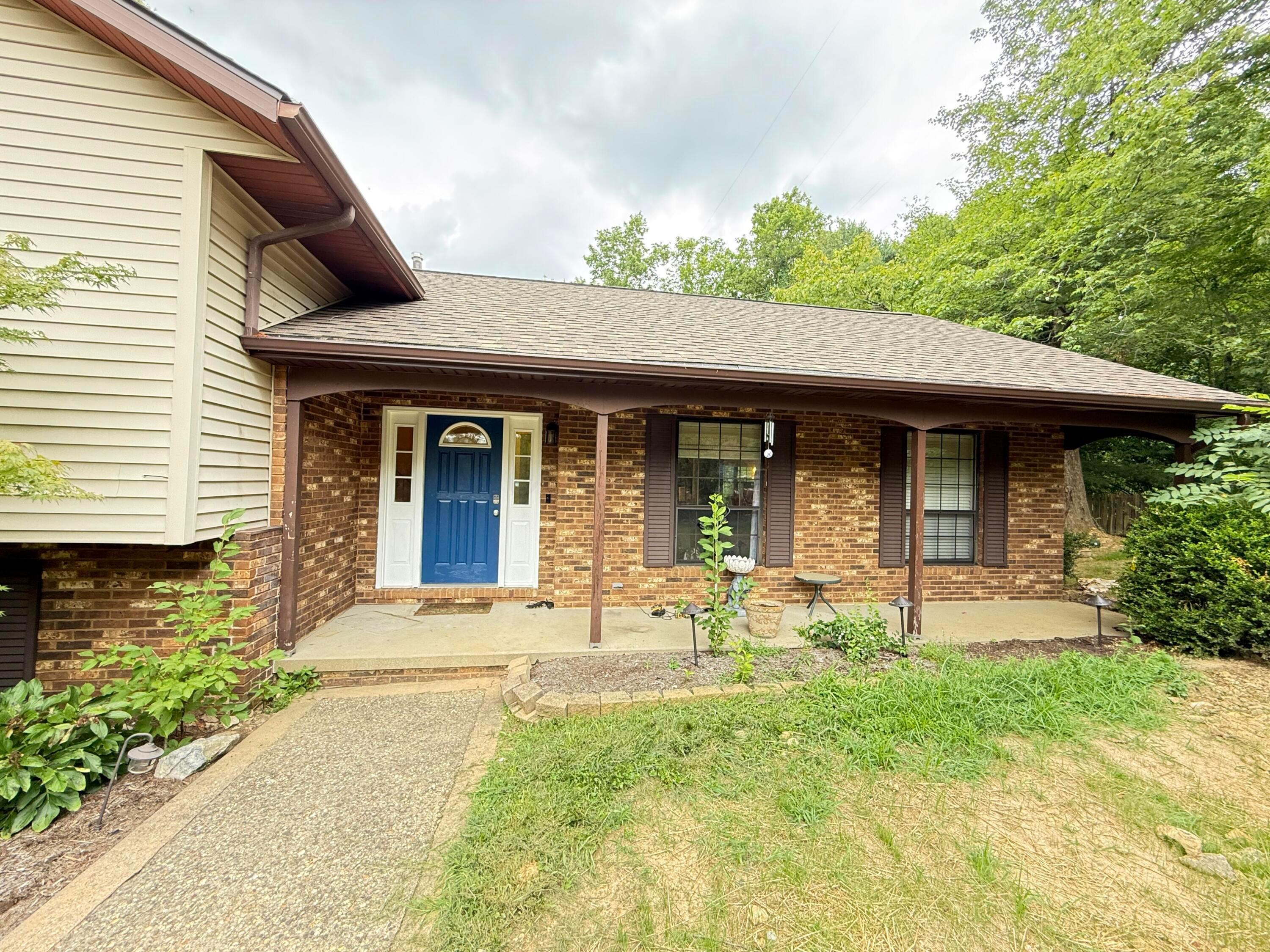 7902 Bittersweet Property Photo 2