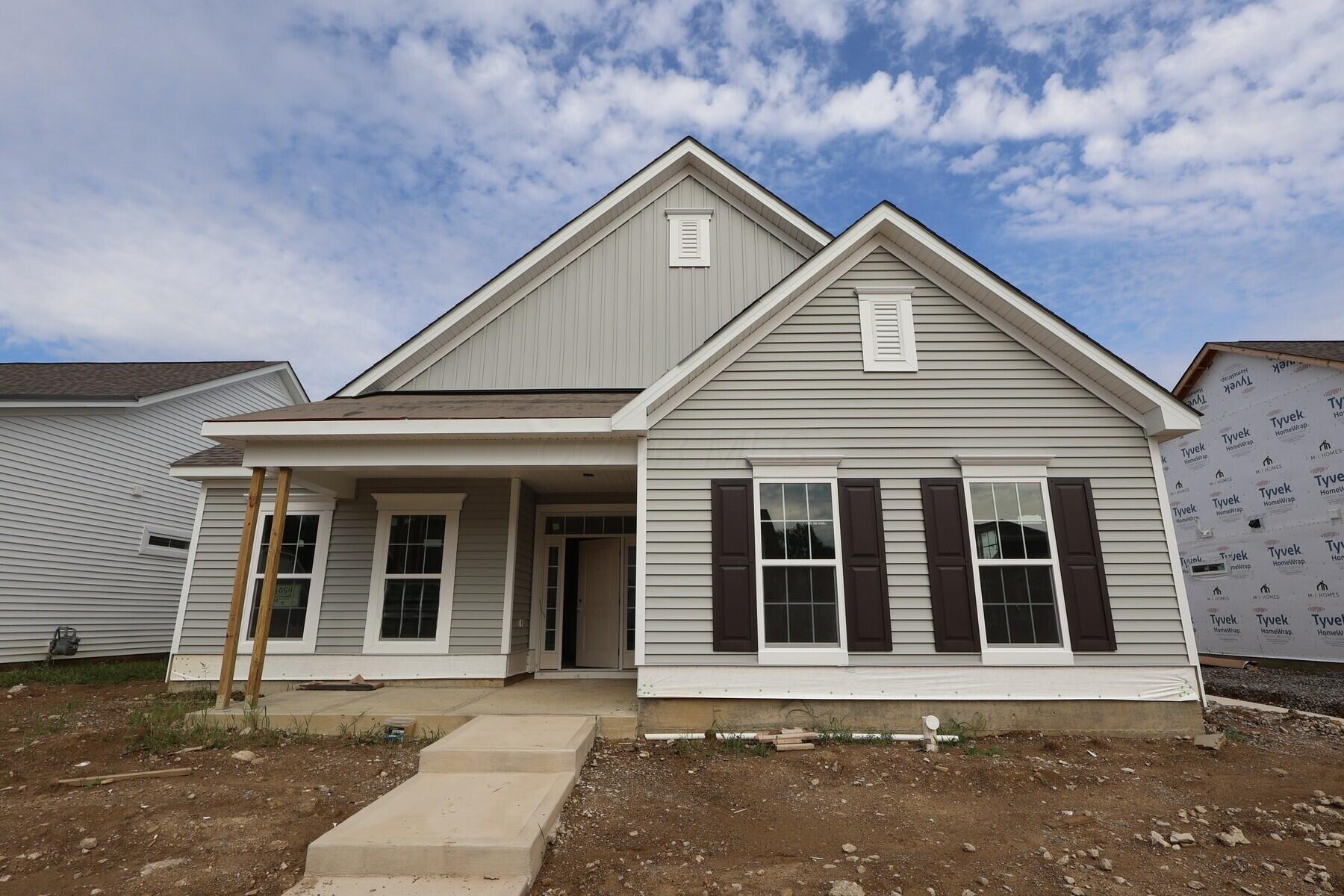 4533 Corsican Loop E Property Photo 1