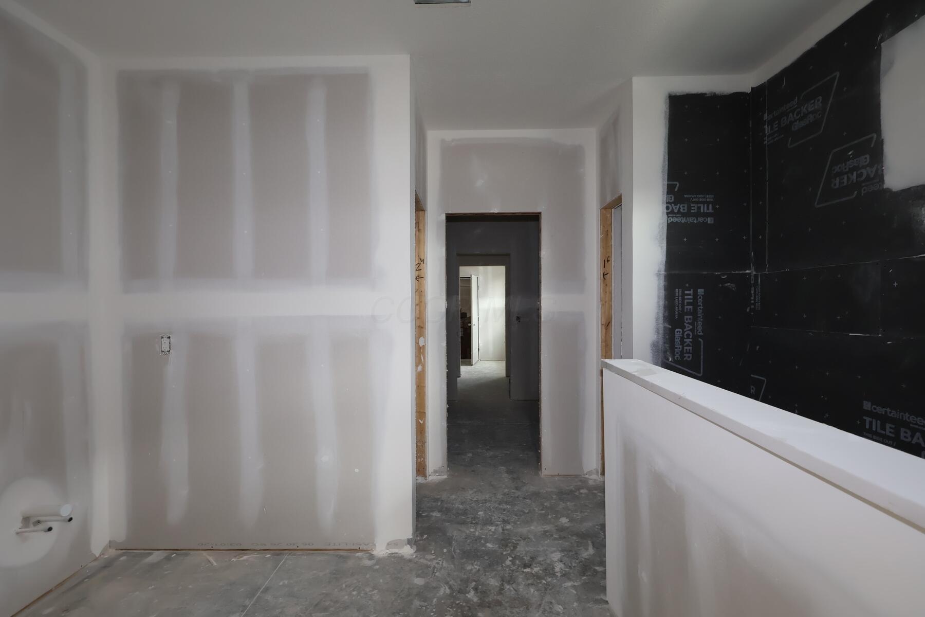 4533 Corsican Loop E Property Photo 6