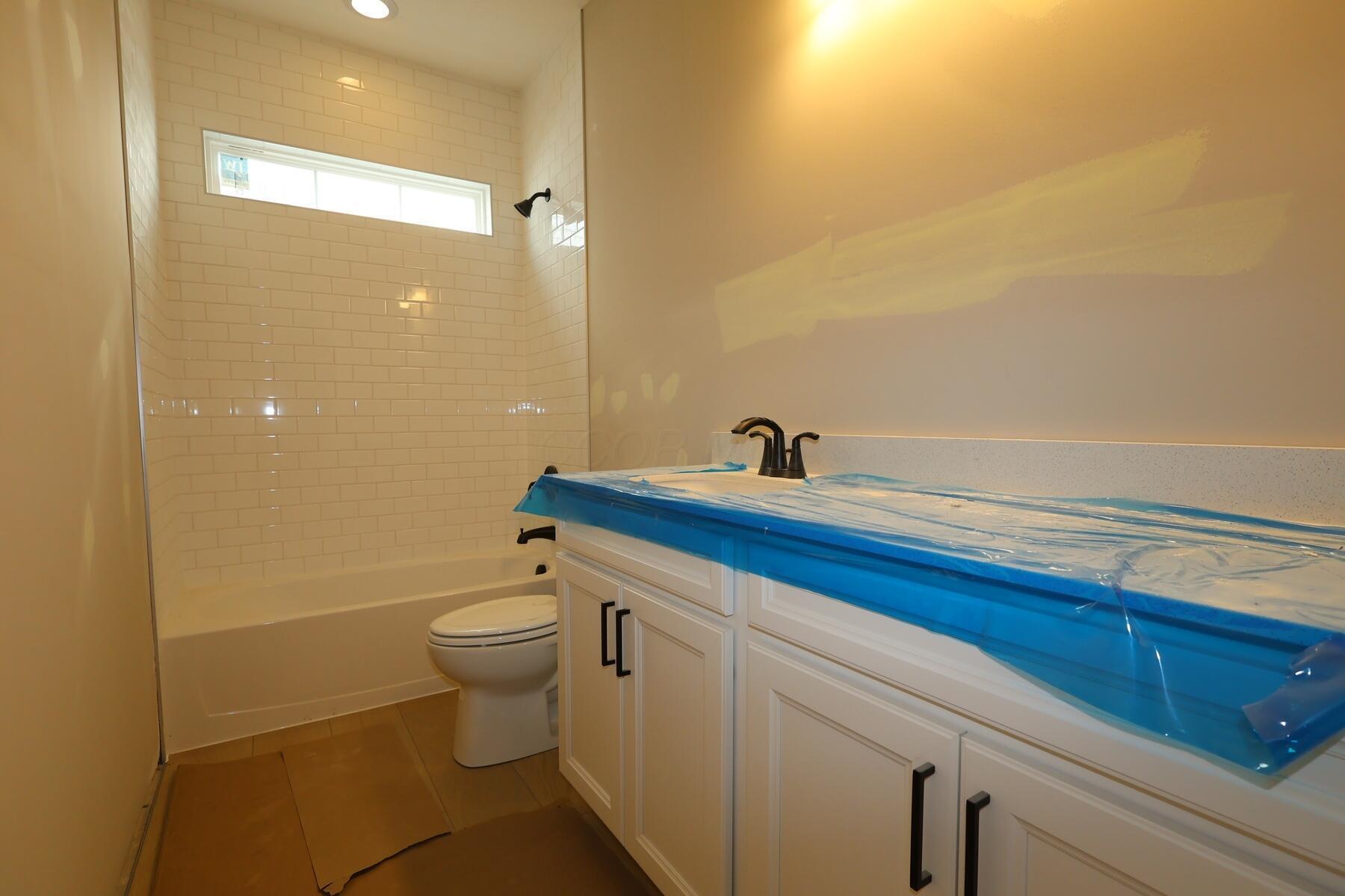 4533 Corsican Loop E Property Photo 13