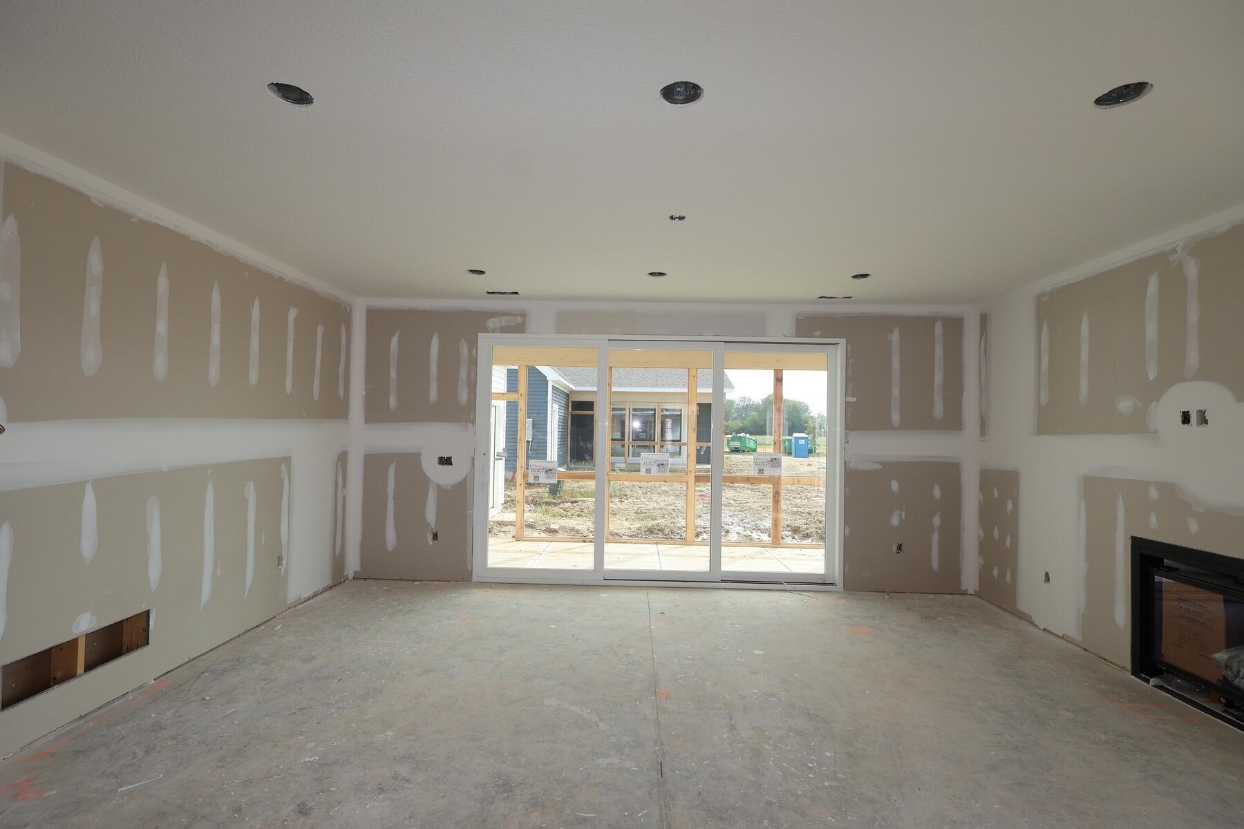 4529 Corsican Loop E Property Photo 3