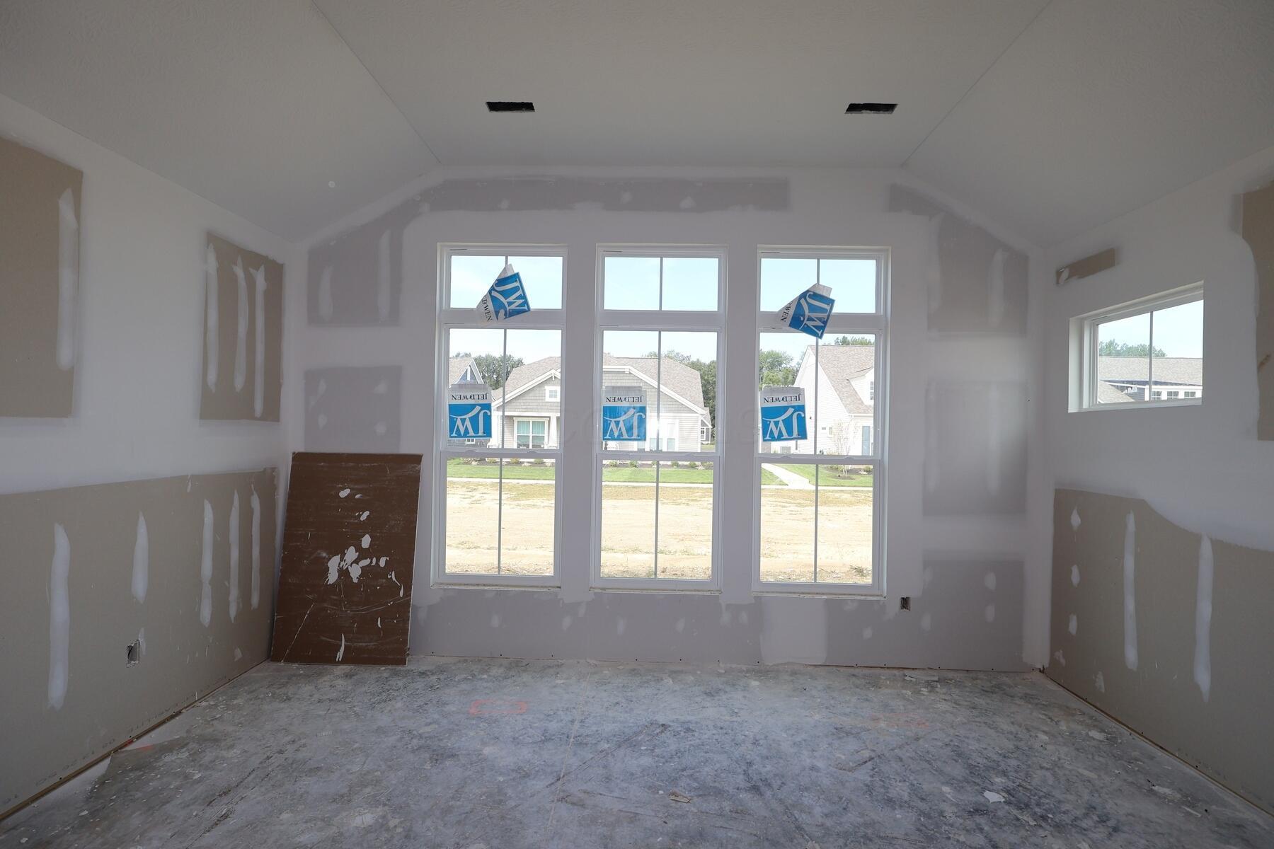 4529 Corsican Loop E Property Photo 7