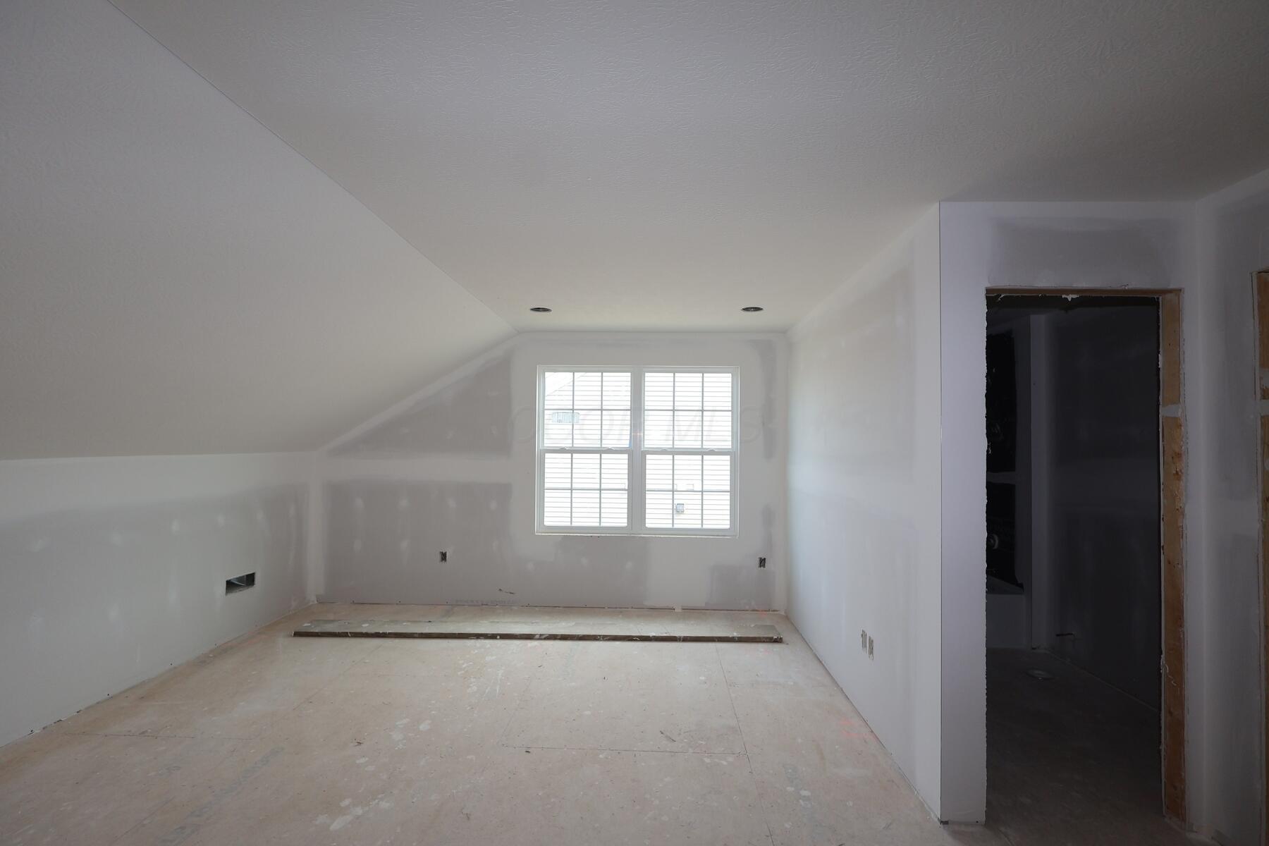 4527 Corsican Loop E Property Photo 5