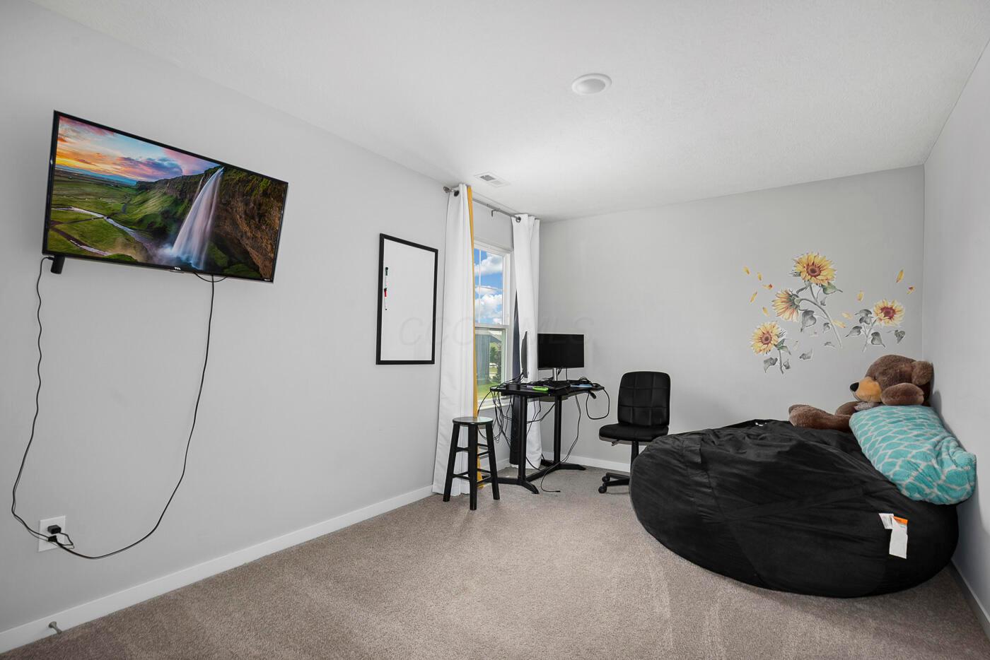 227 Carrowmoore Drive Property Photo 26