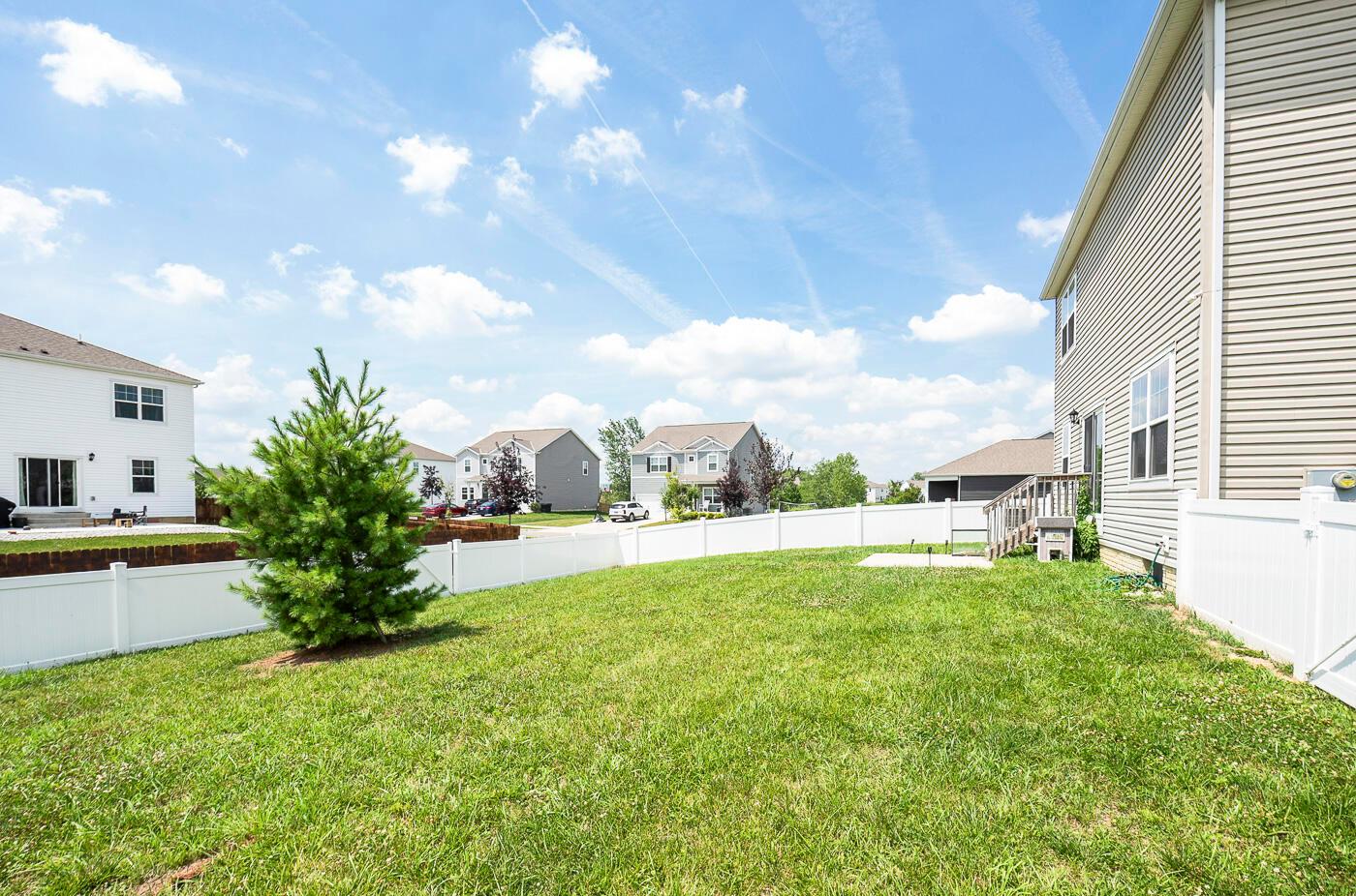 227 Carrowmoore Drive Property Photo 39