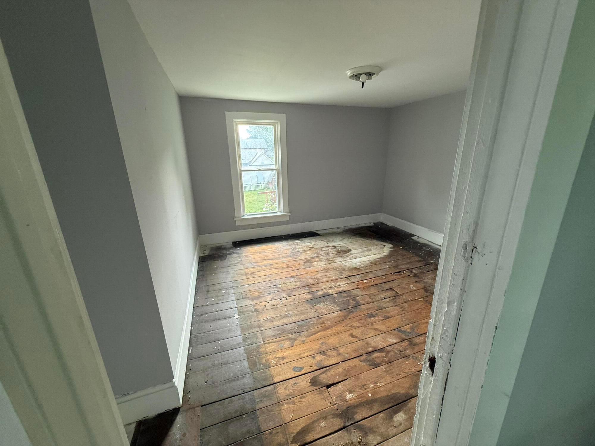 106 Fleek Avenue Property Photo 14