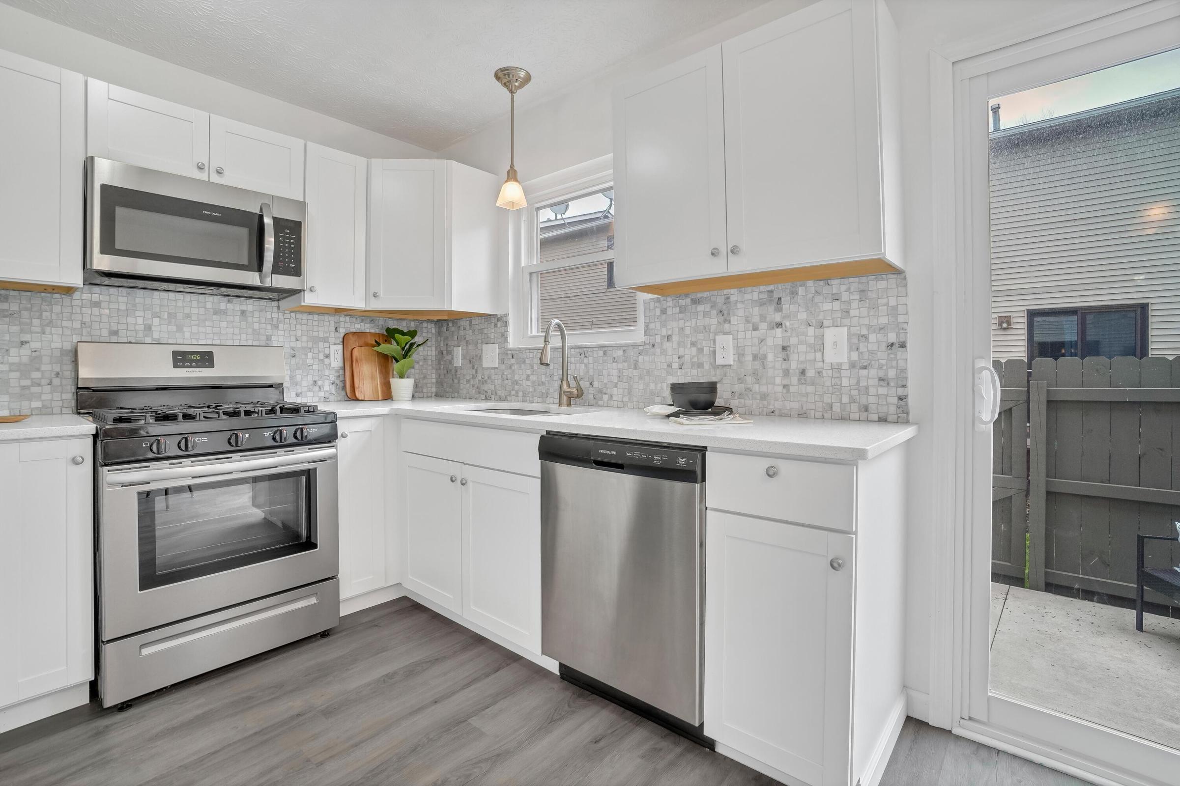 8172 Rochester Way, 23d Property Photo 8