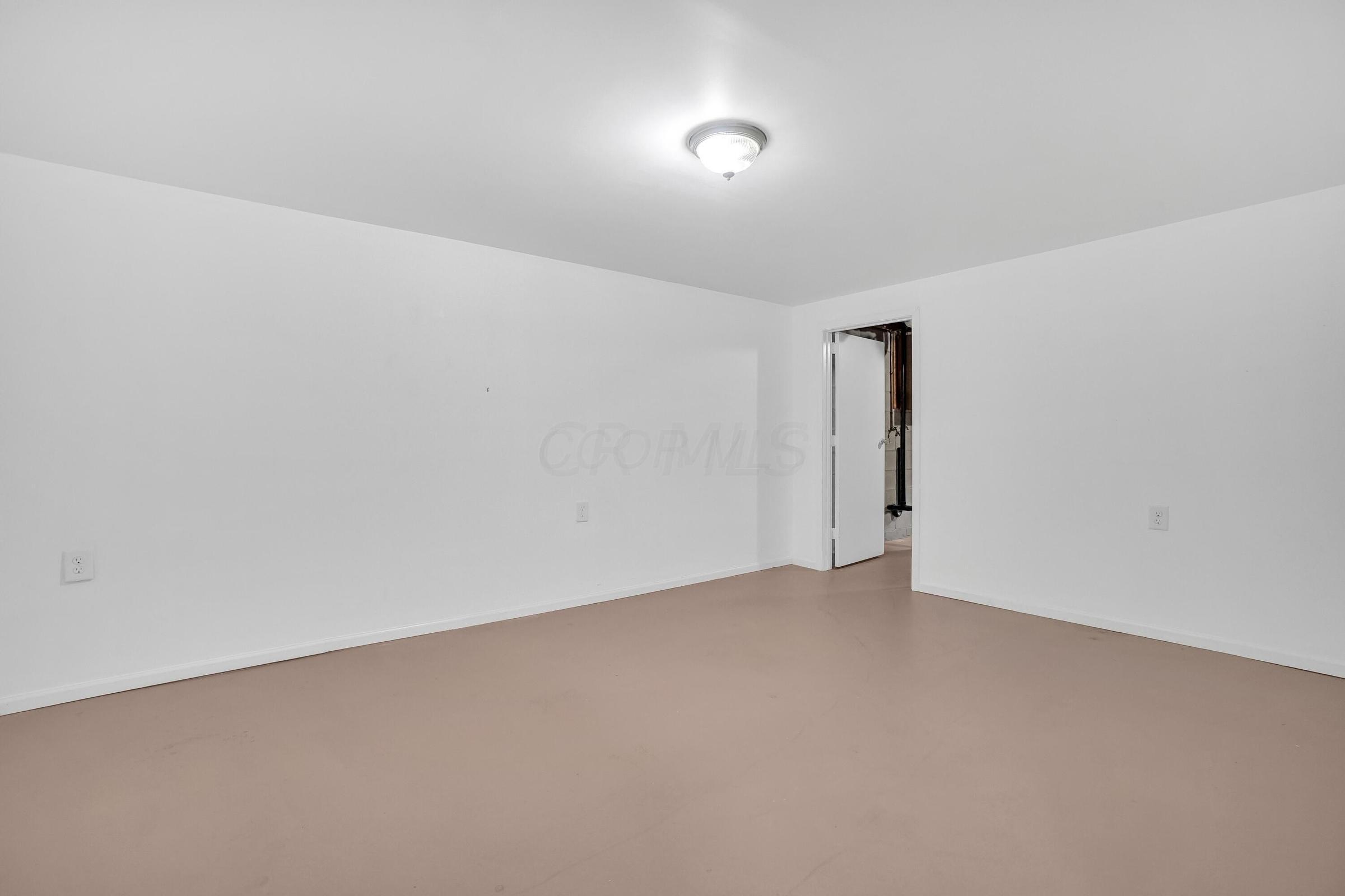 8172 Rochester Way, 23d Property Photo 17