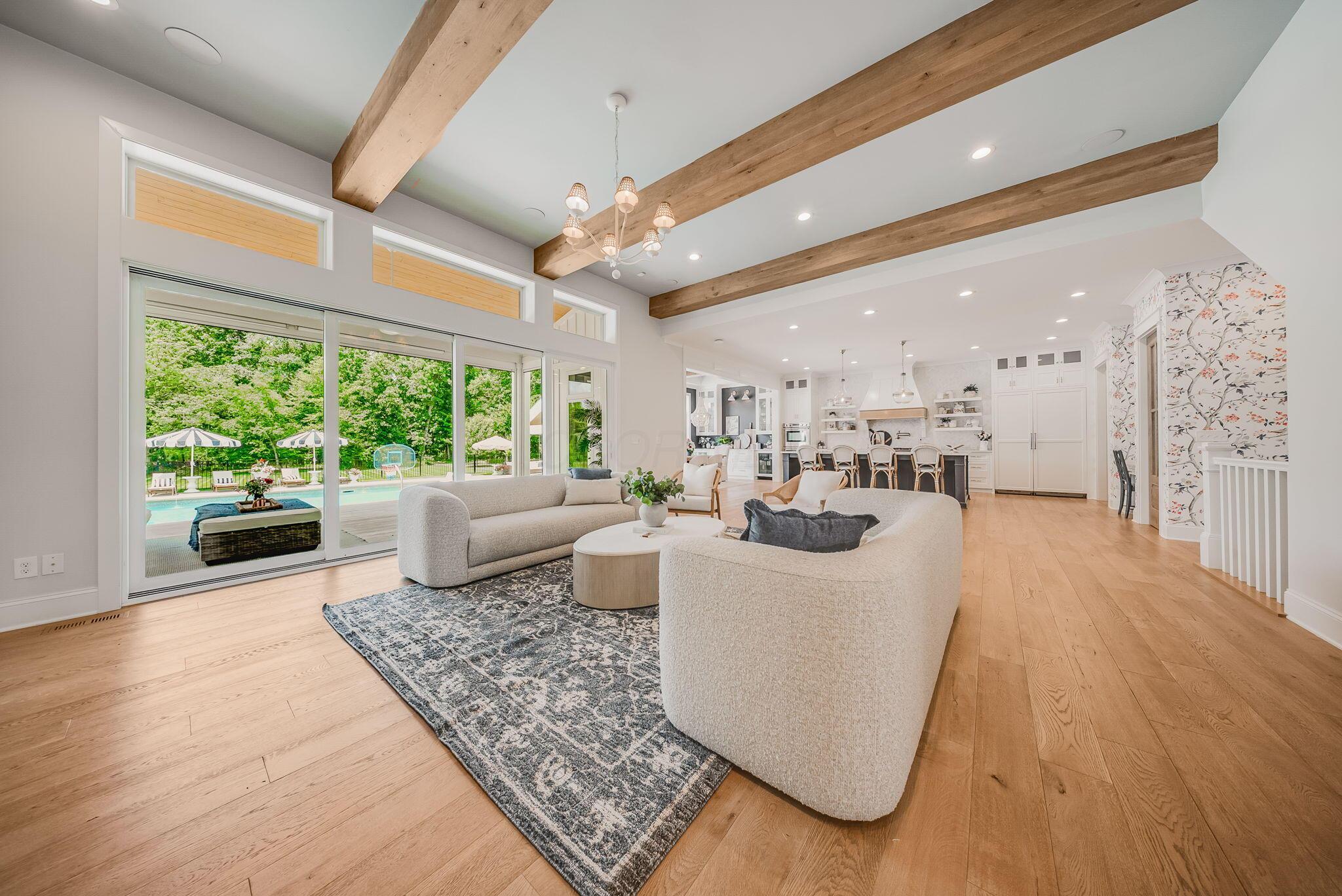 9525 Britonwoods Drive Property Photo 8