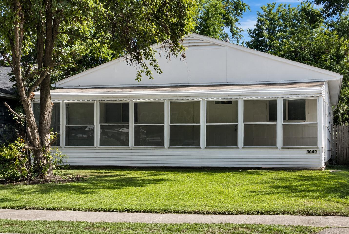 3049 Durham Drive Property Photo 1