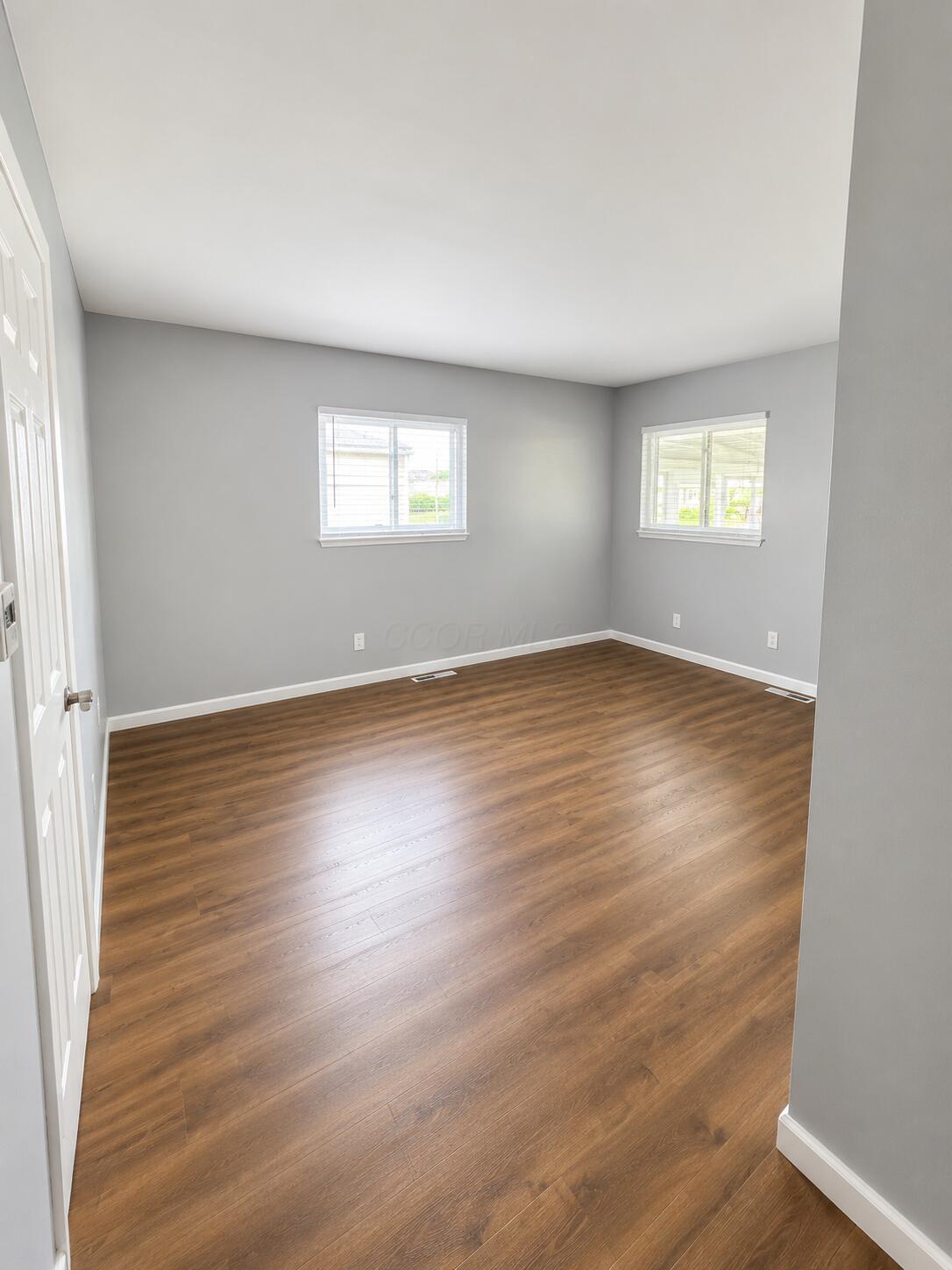 3049 Durham Drive Property Photo 5