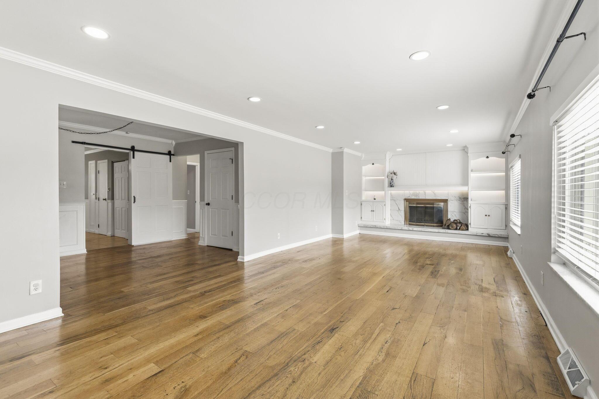 252 E Broadway Avenue Property Photo 4