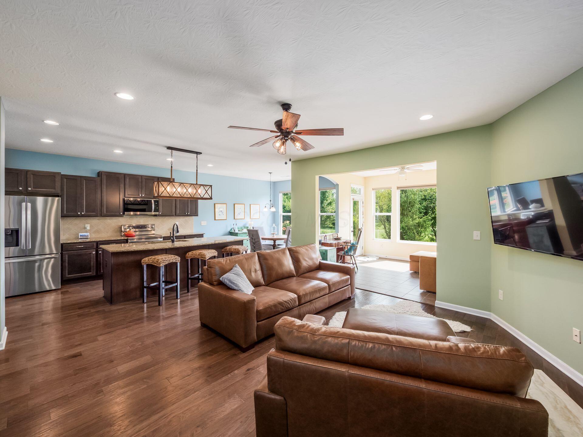 3736 Sanctuary Loop Property Photo 8