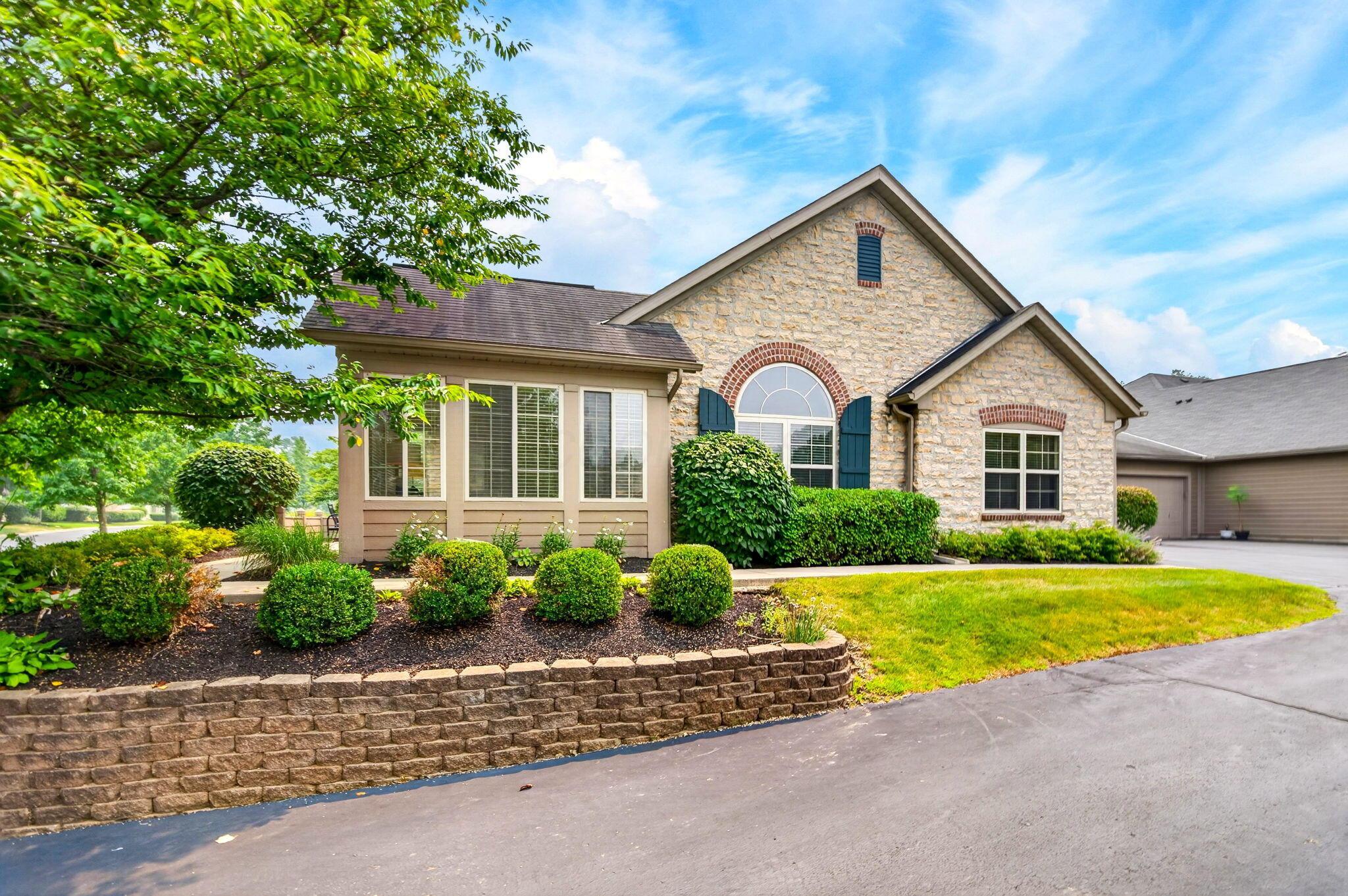 7228 Falls View Circle Property Photo 1
