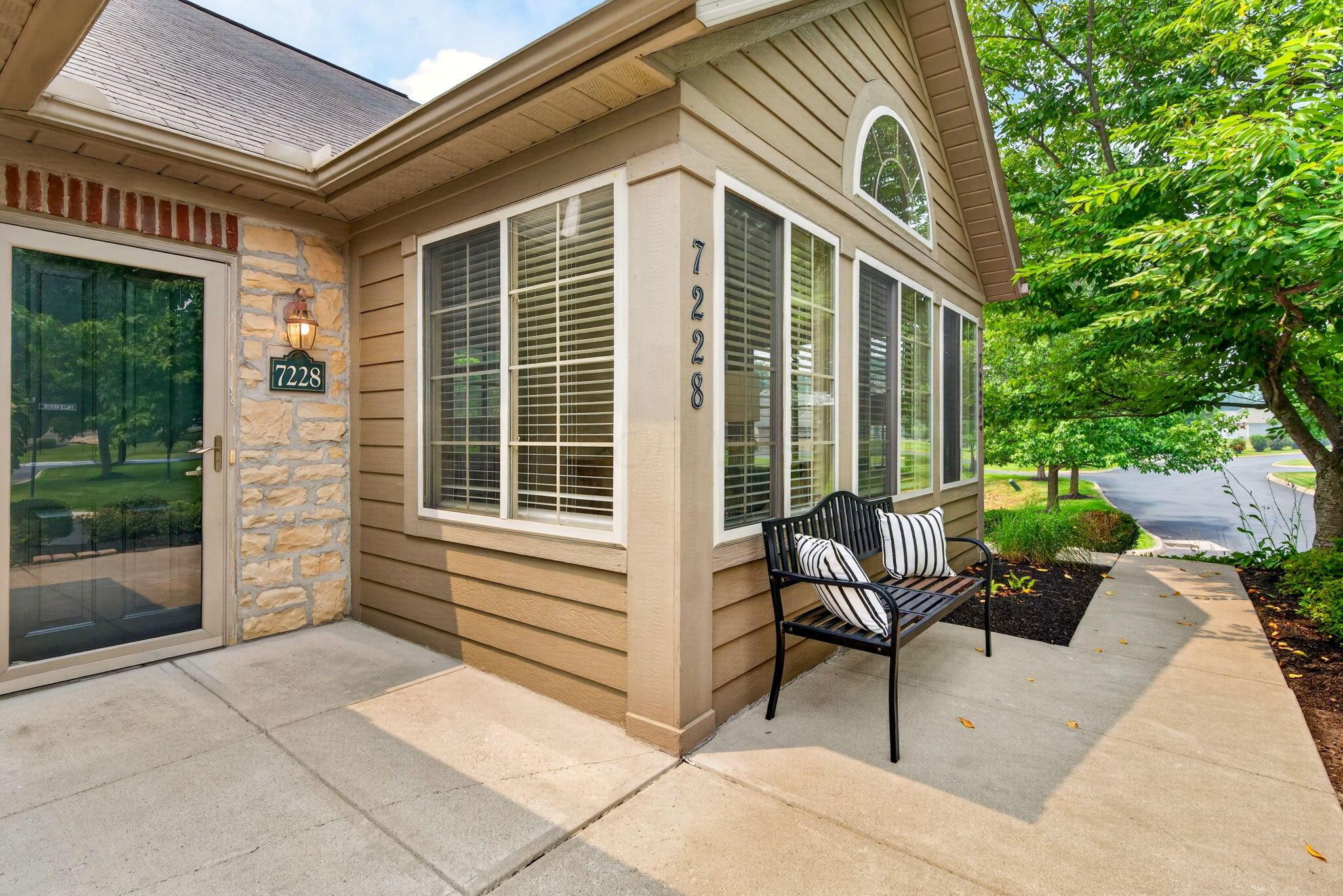 7228 Falls View Circle Property Photo 2