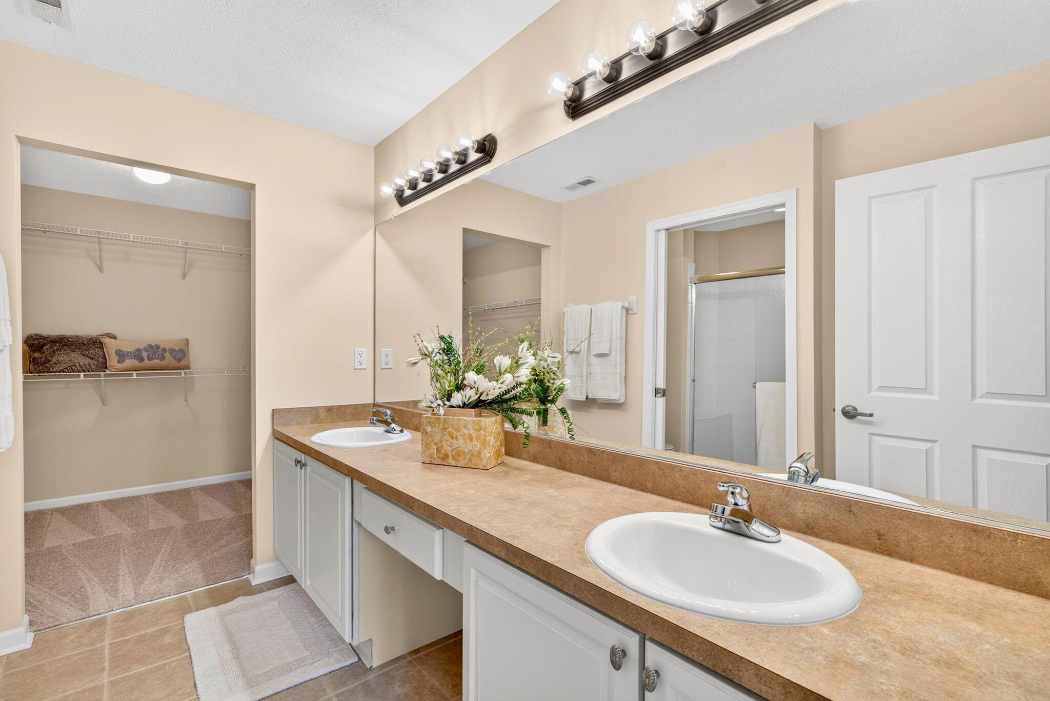 7228 Falls View Circle Property Photo 29