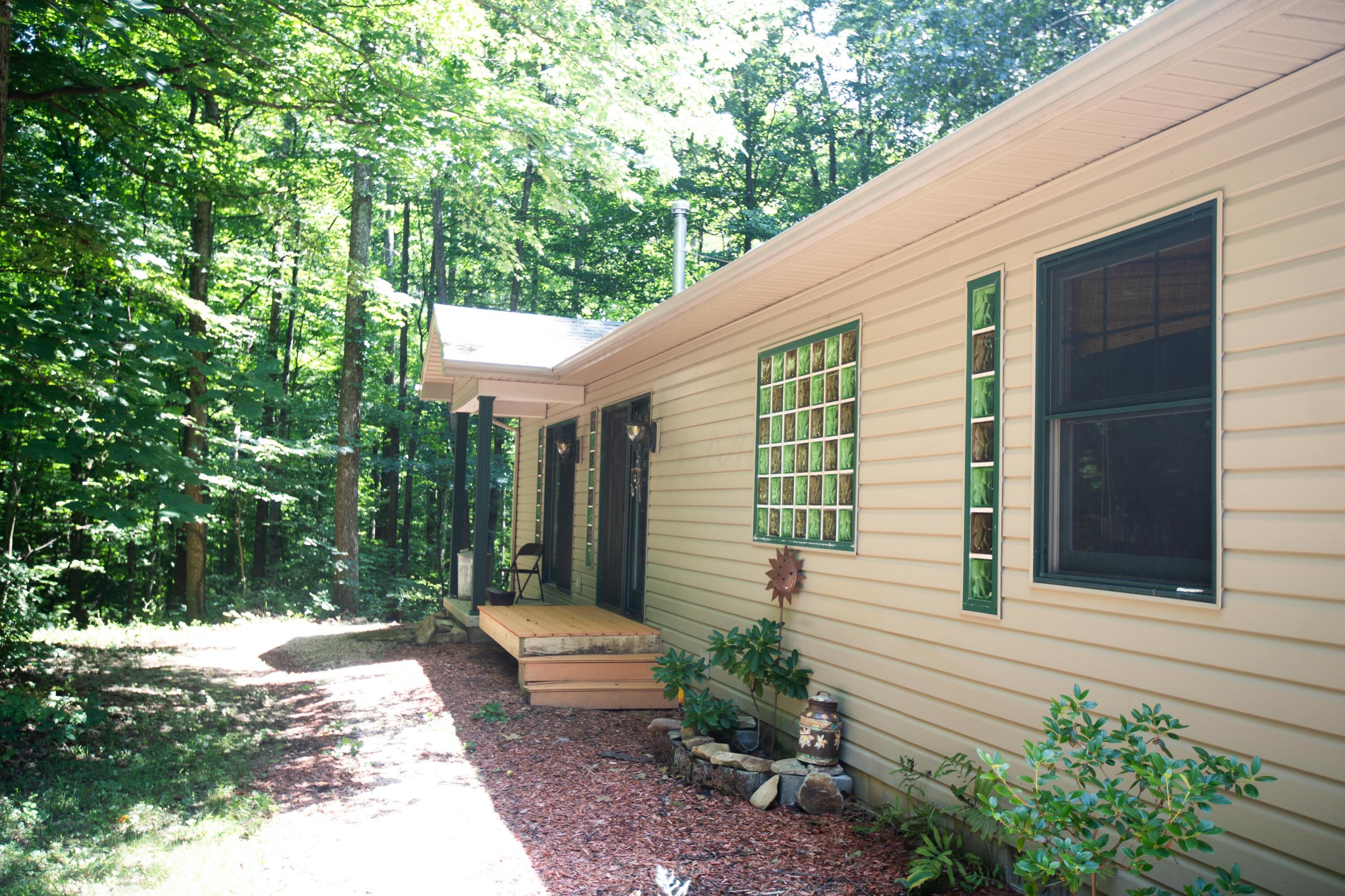 1379 Sandusky Road Property Photo 4