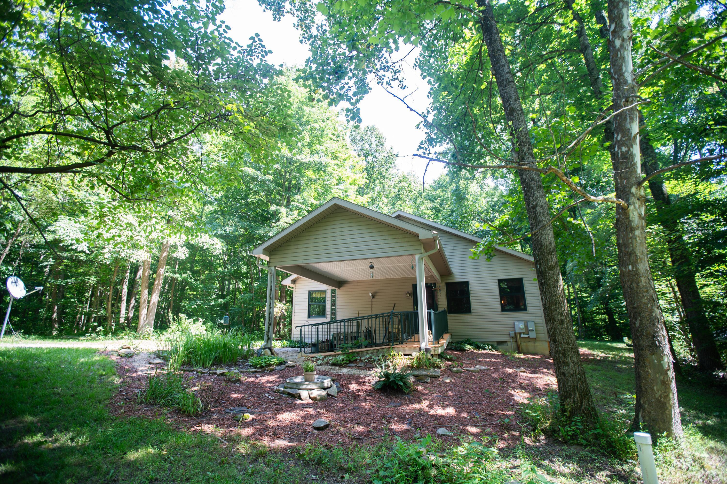 1379 Sandusky Road Property Photo 5