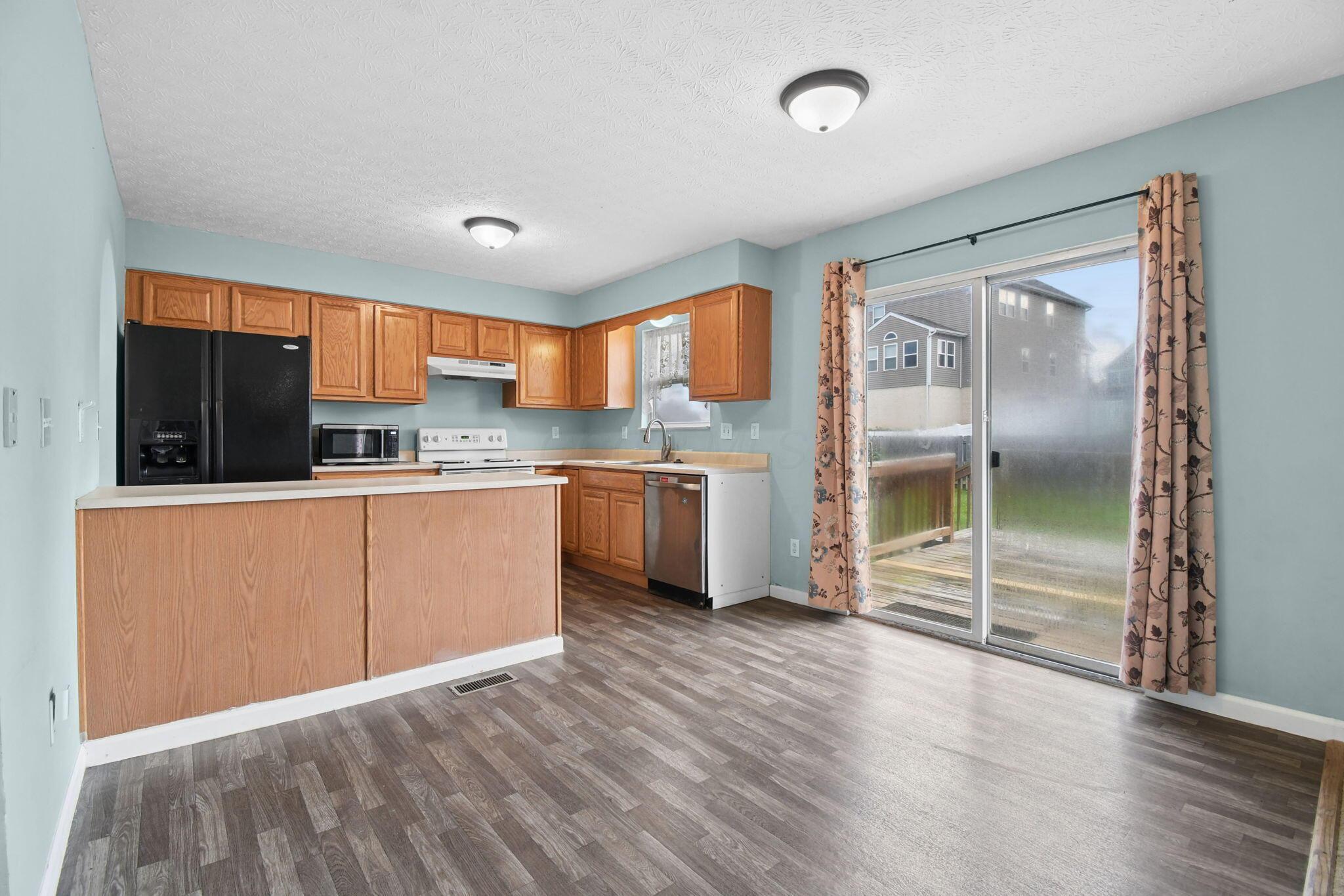 1049 Legacy Lane Property Photo 7