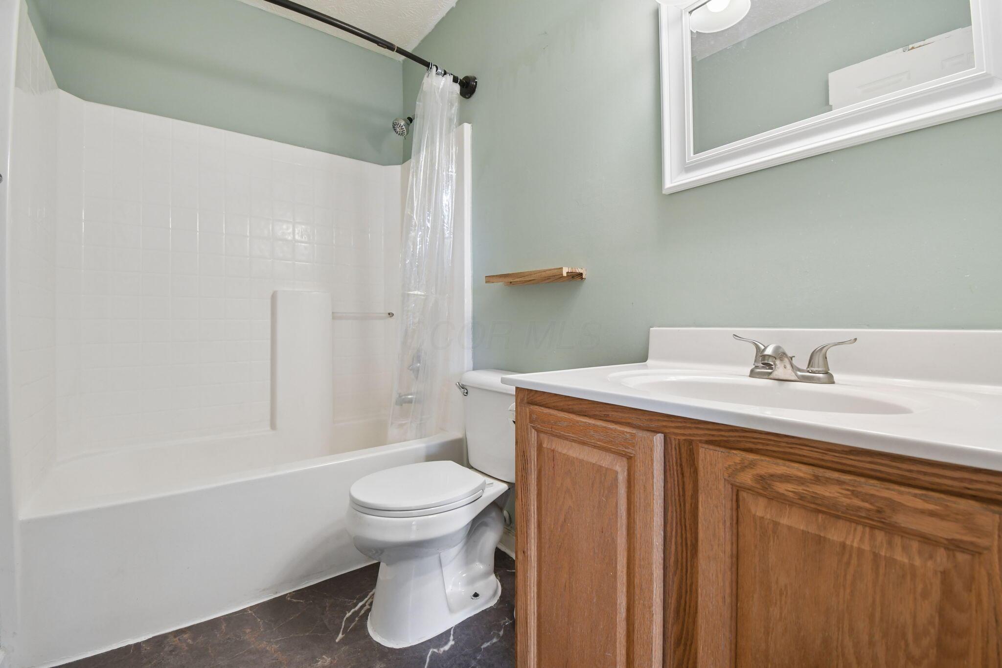 1049 Legacy Lane Property Photo 20