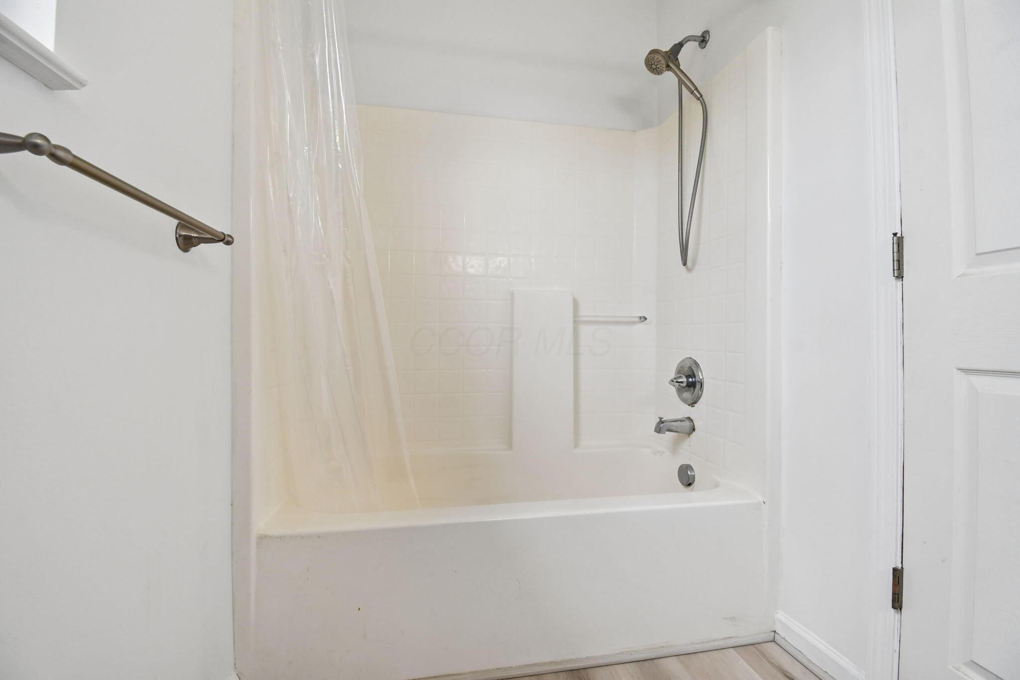 1049 Legacy Lane Property Photo 22