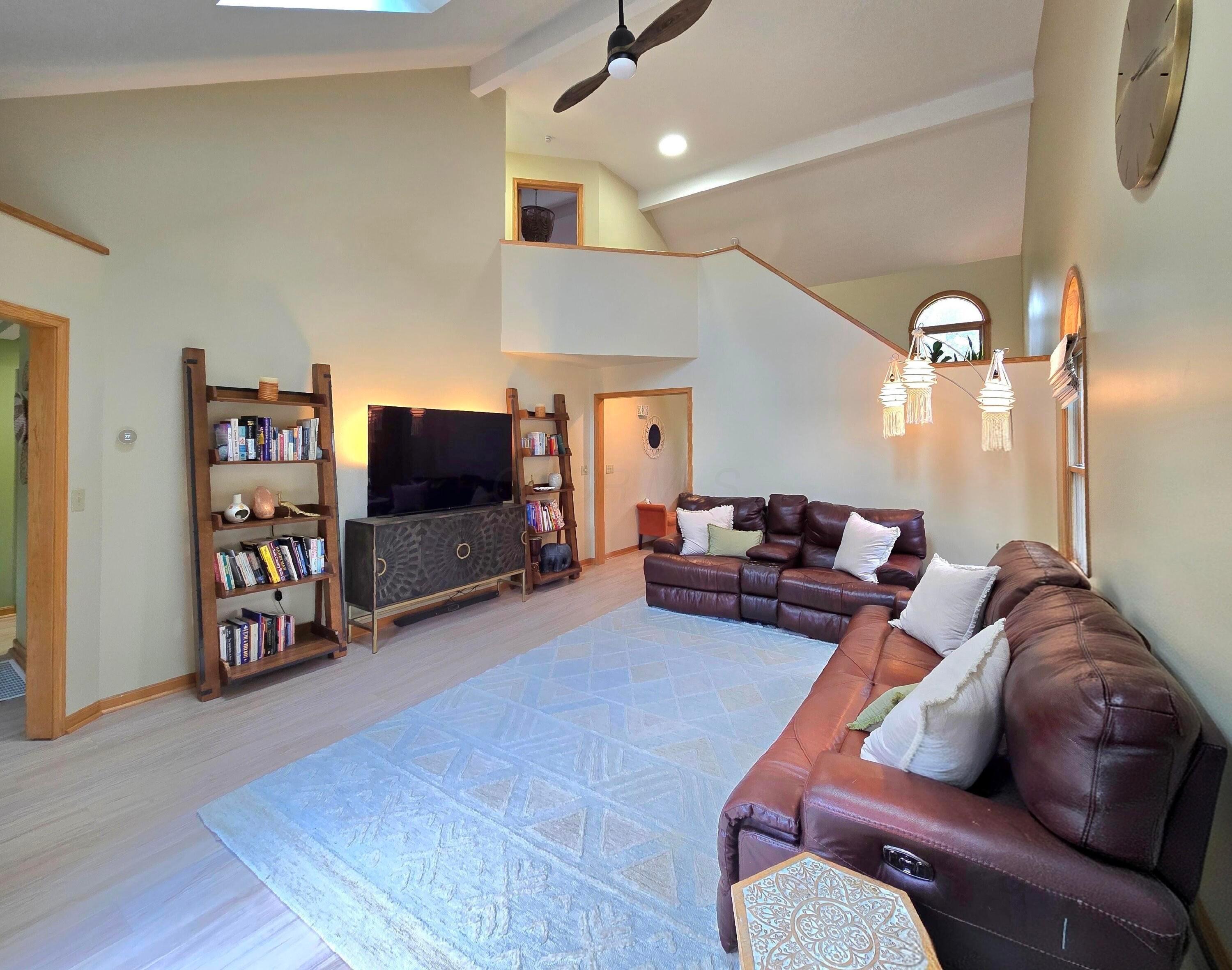 1 Banbury Property Photo 4