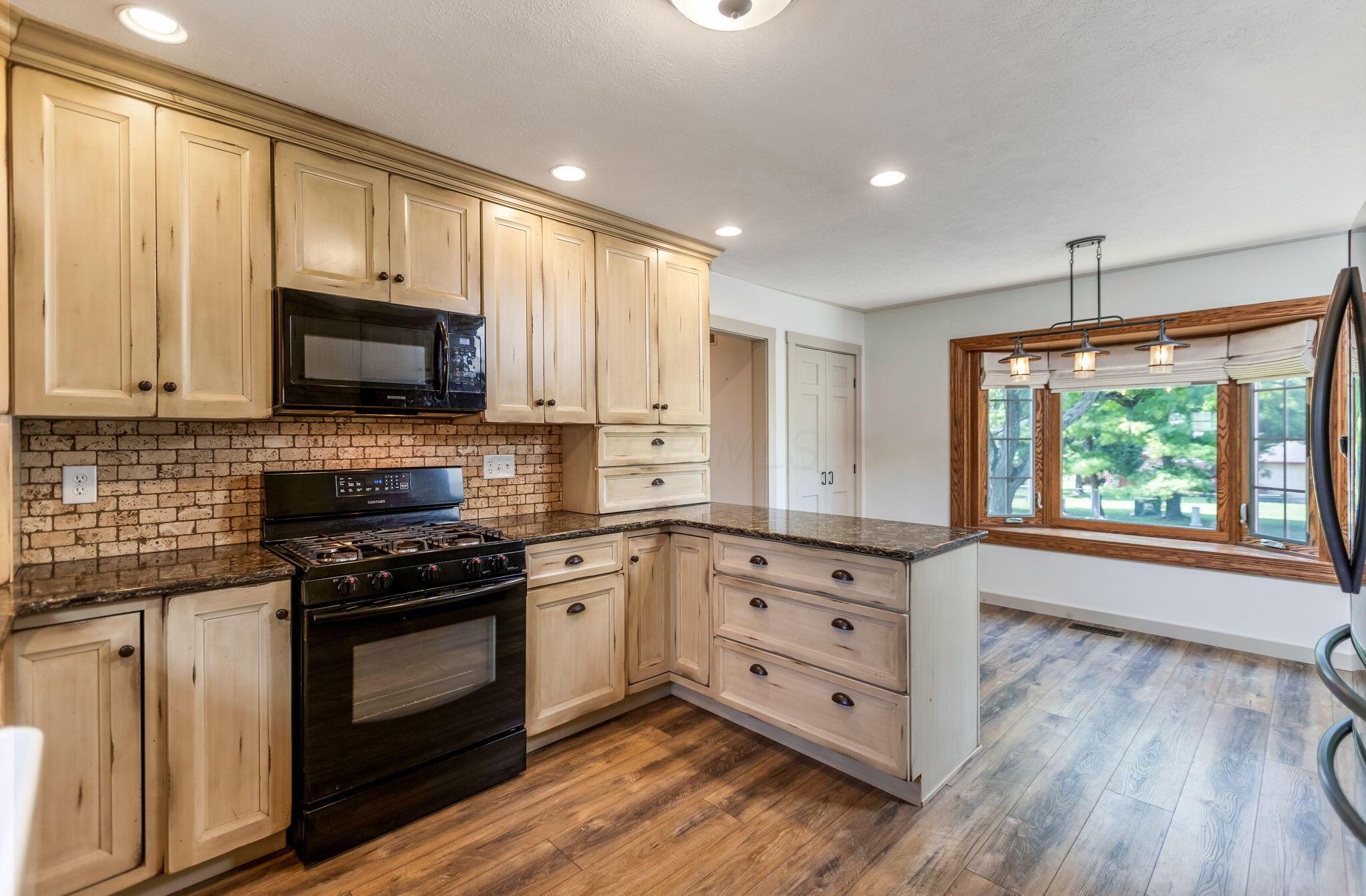 405 Ridgedale Drive Property Photo 17