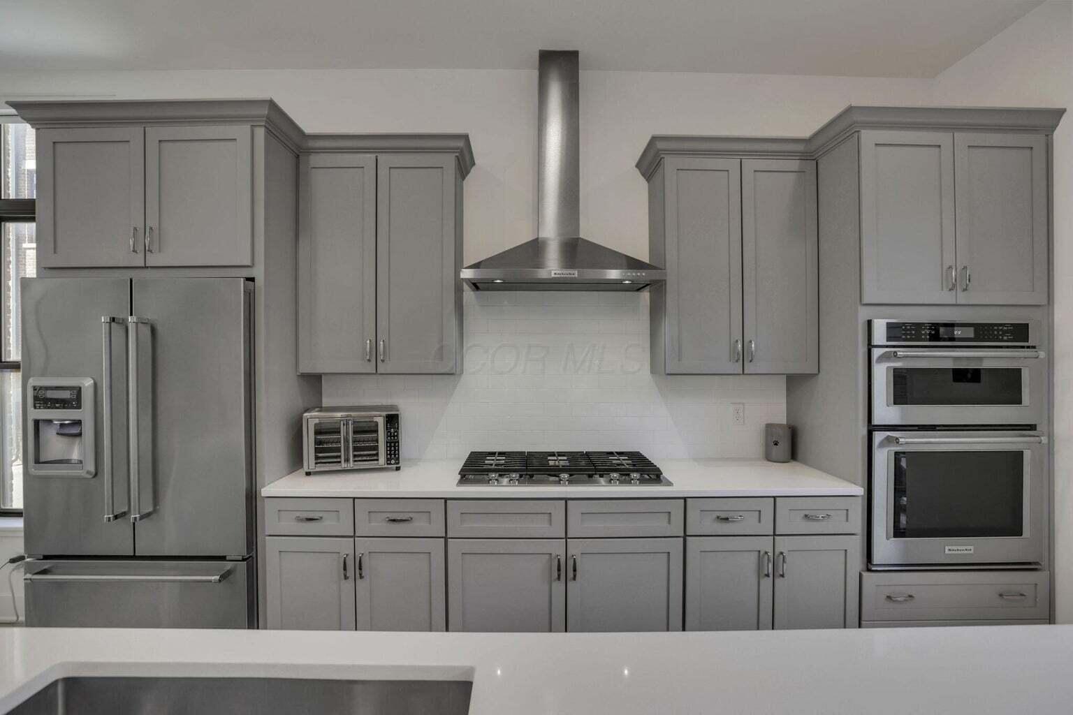 268 N Neruda Avenue Property Photo 21