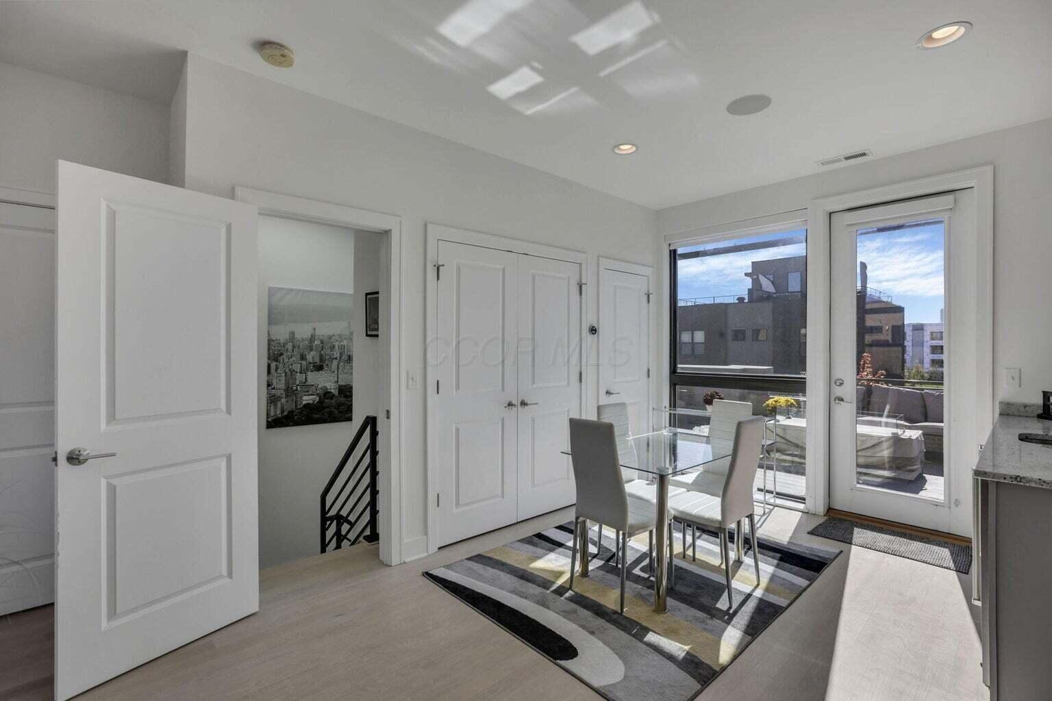 268 N Neruda Avenue Property Photo 47