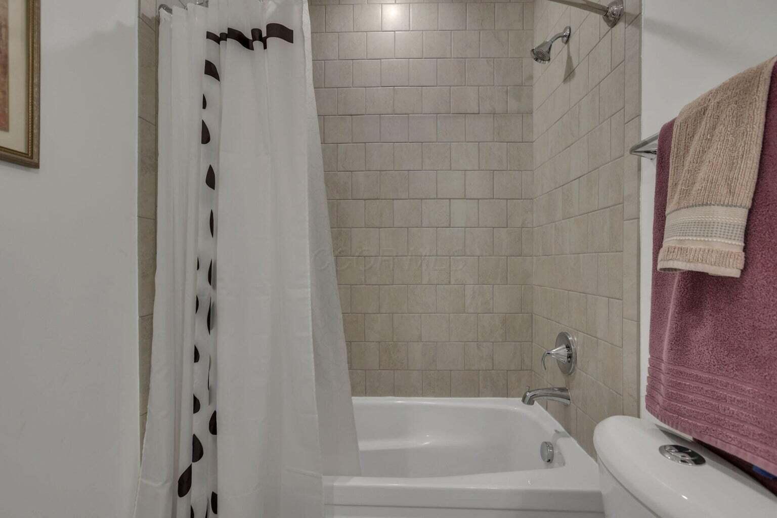 268 N Neruda Avenue Property Photo 56