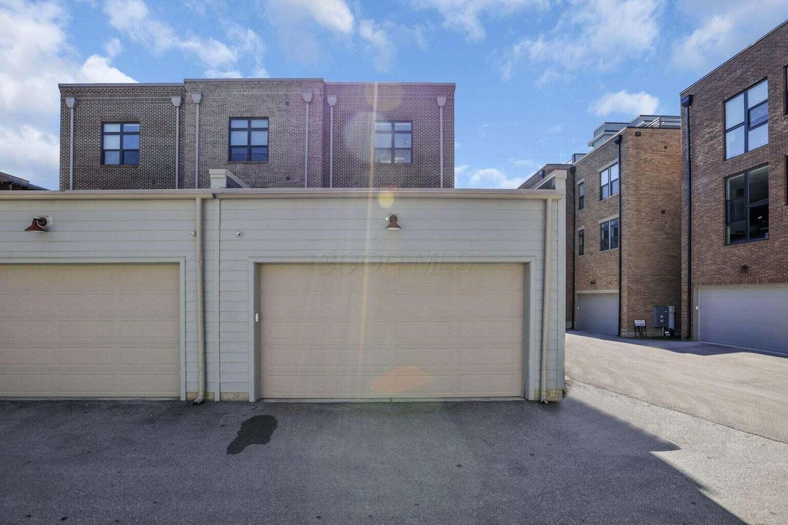 268 N Neruda Avenue Property Photo 81