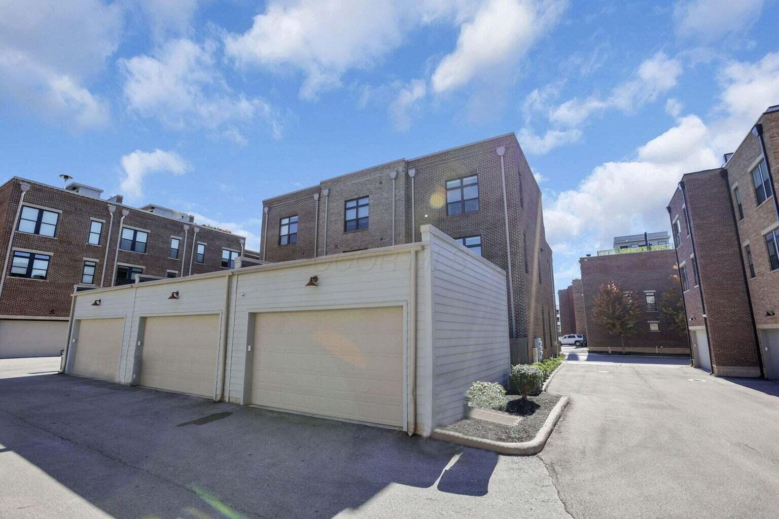 268 N Neruda Avenue Property Photo 82