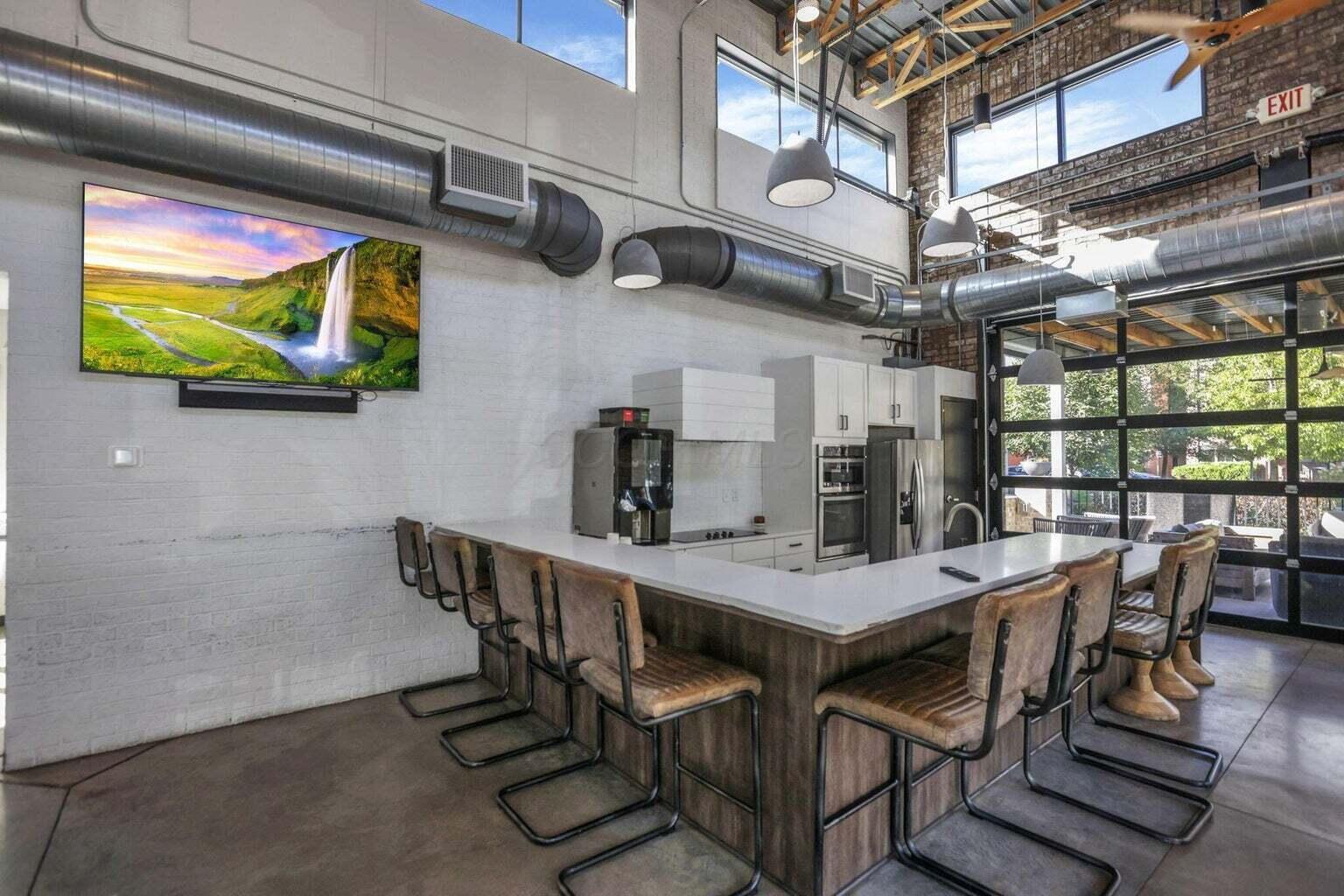 268 N Neruda Avenue Property Photo 86