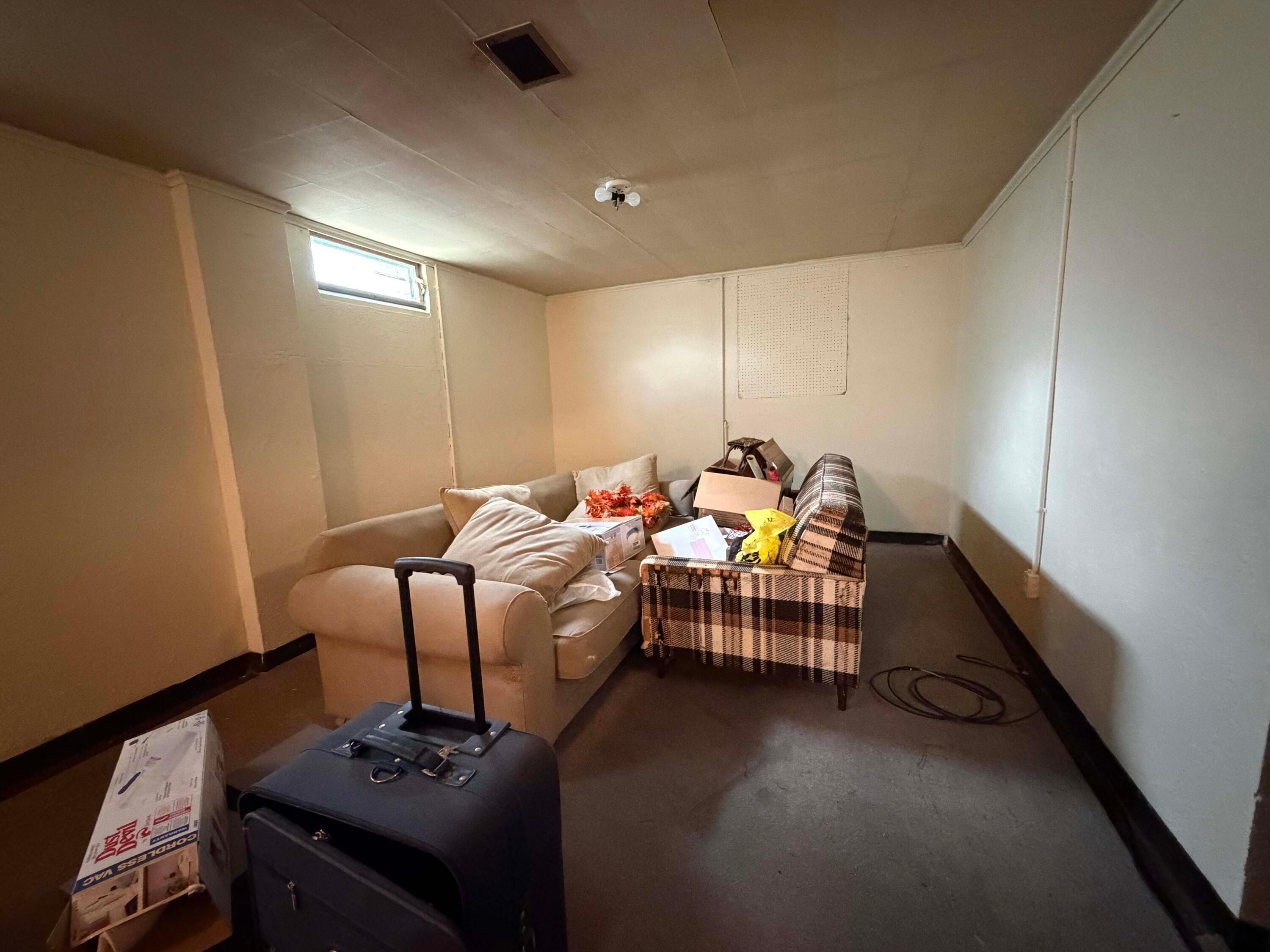 226027113 Property Photo 11
