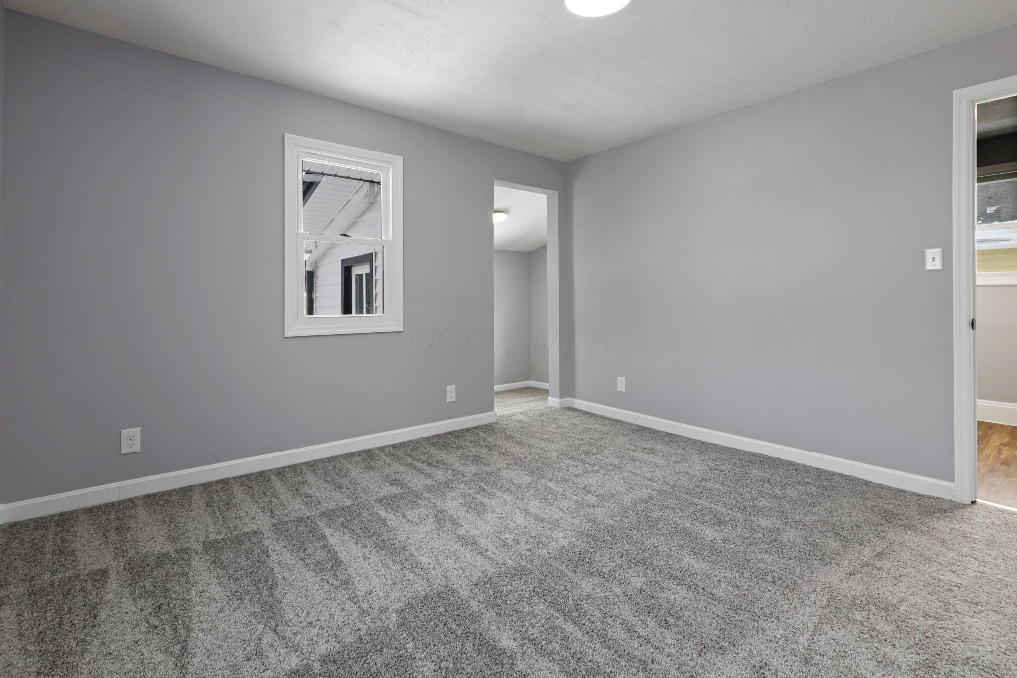 224 N Oakley Avenue Property Photo 31