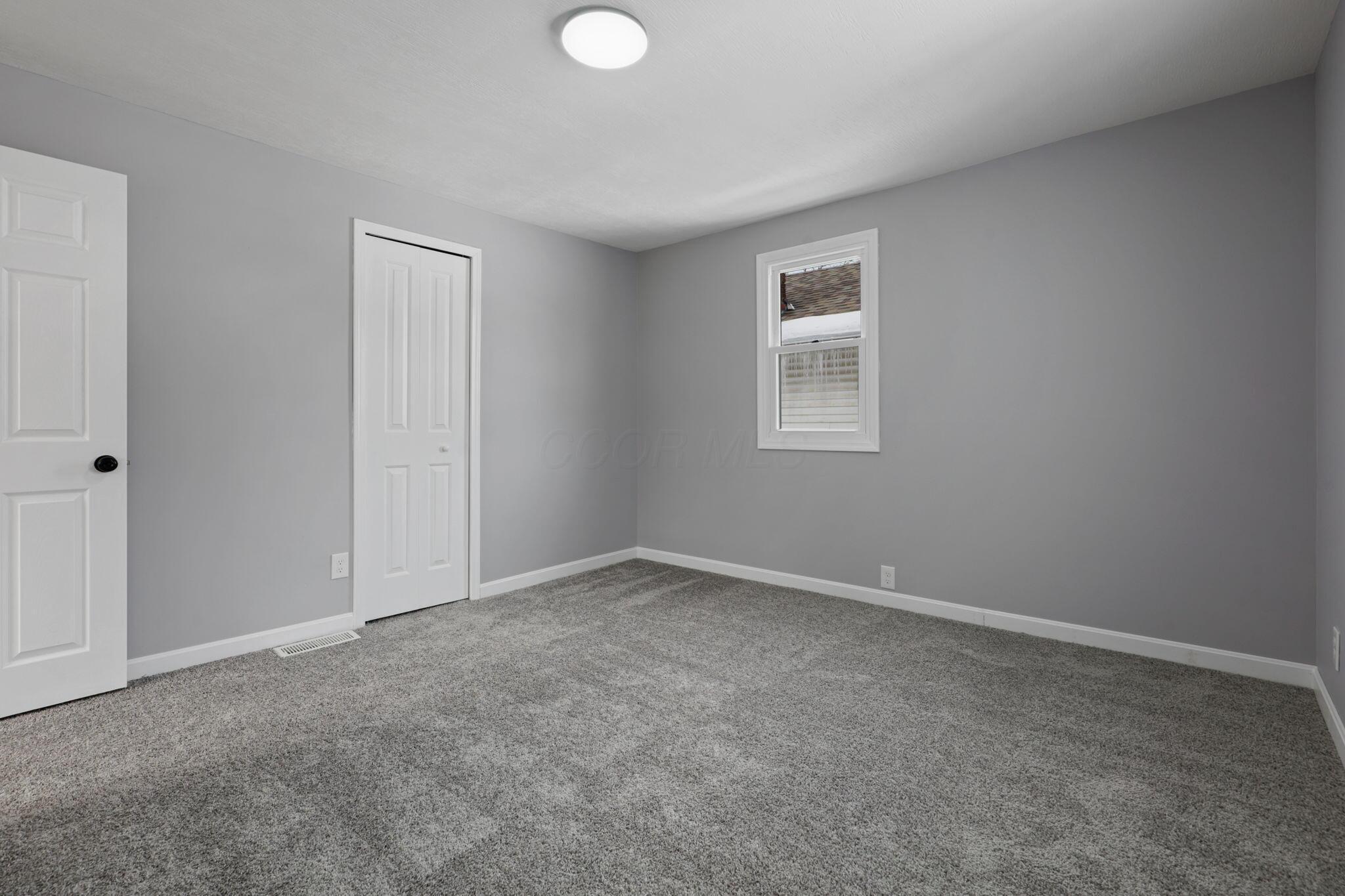 224 N Oakley Avenue Property Photo 33