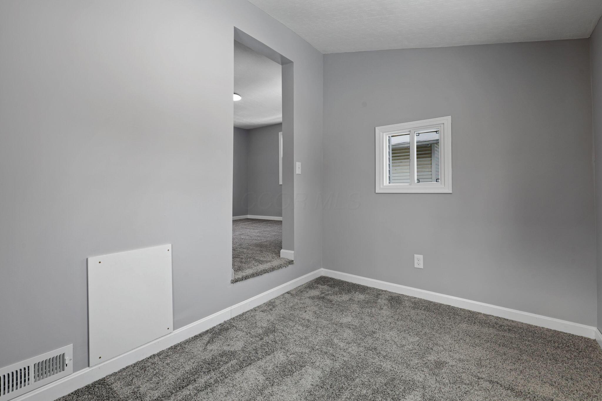 224 N Oakley Avenue Property Photo 35