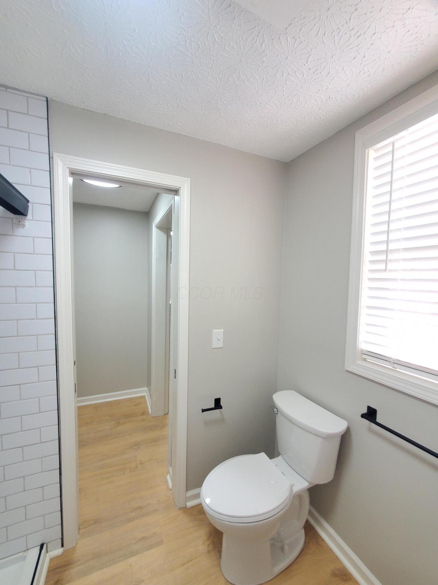 33 S Cypress Avenue Property Photo 9