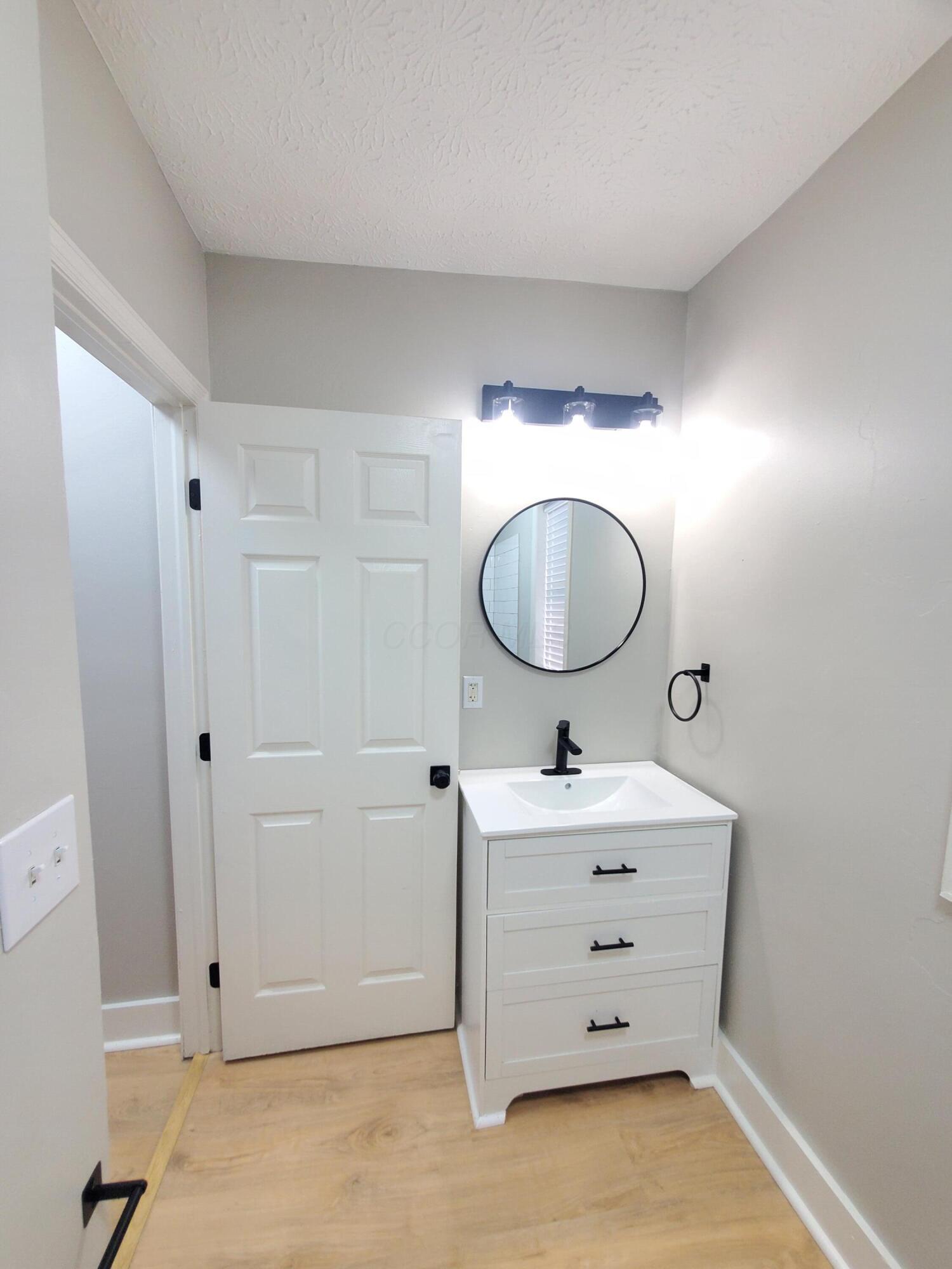 33 S Cypress Avenue Property Photo 16