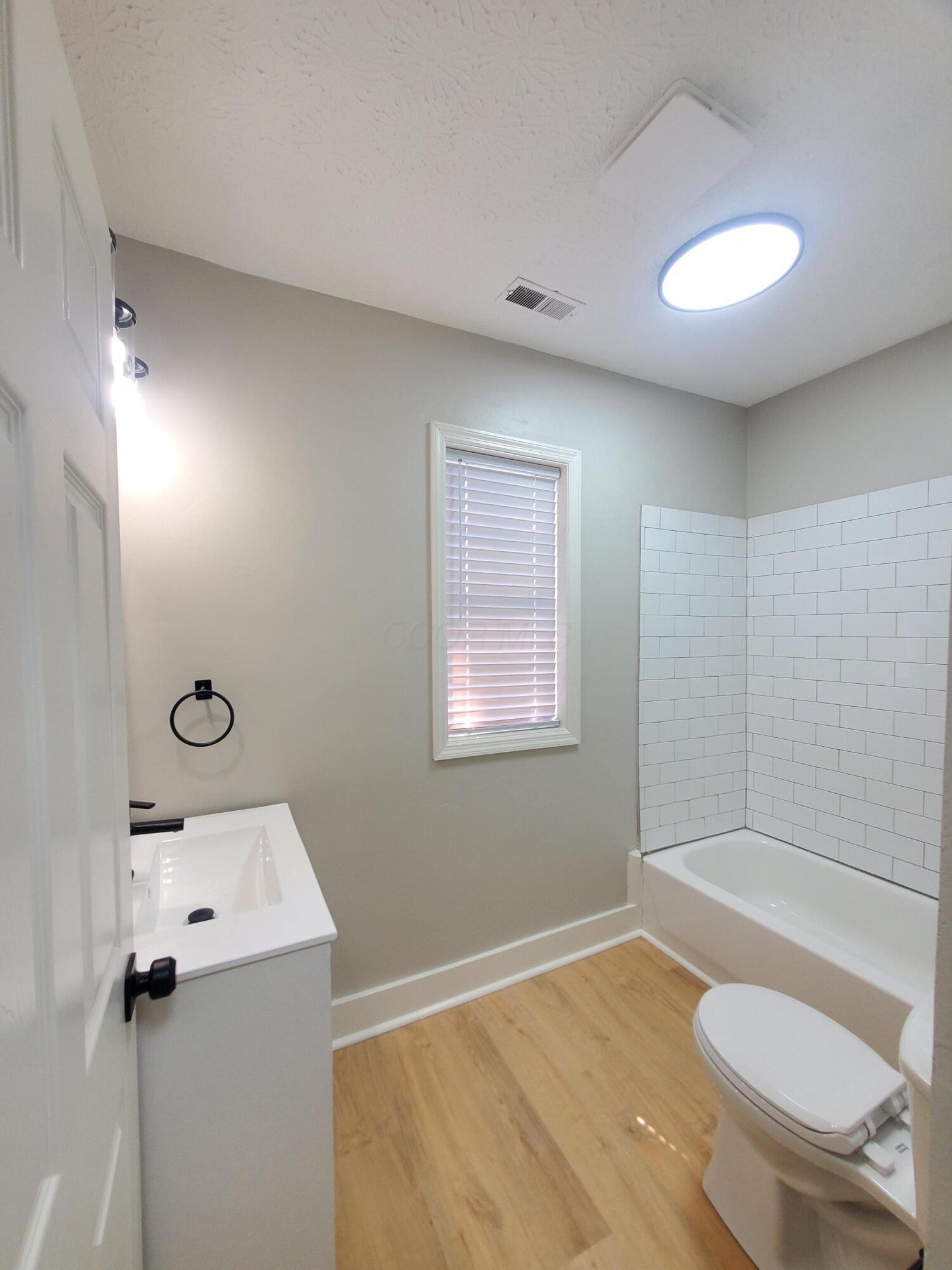 33 S Cypress Avenue Property Photo 17